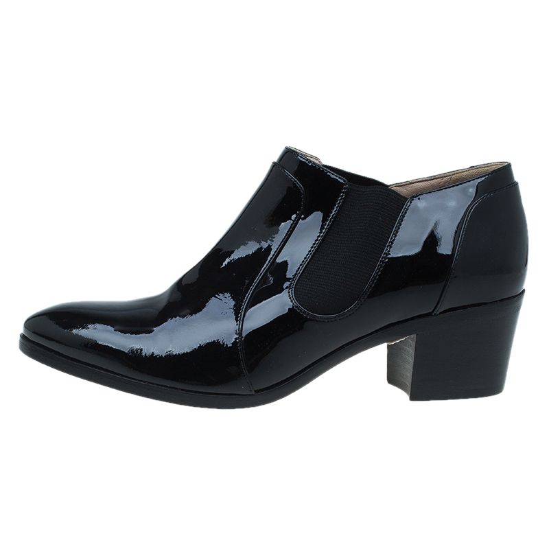 

Chanel Black Patent Leather and Elastic Ankle Boots Size