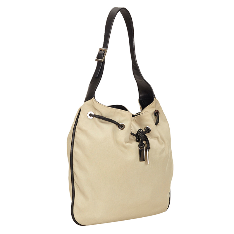 

Gucci White Jacquard Drawstring Shoulder Bag