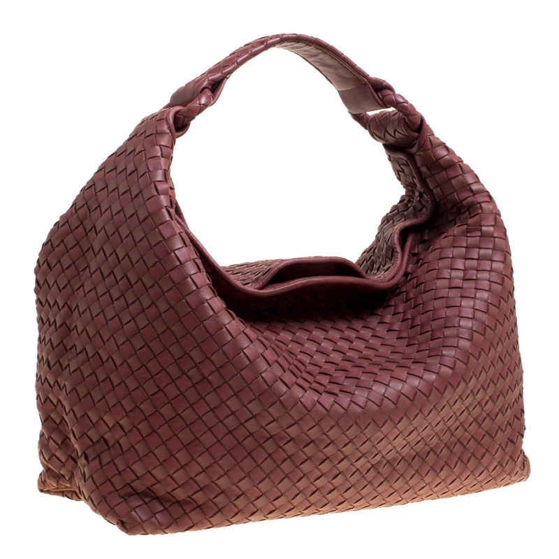 Bottega Veneta Intrecciato Leather Hobo Bag (SHG-29683) – LuxeDH