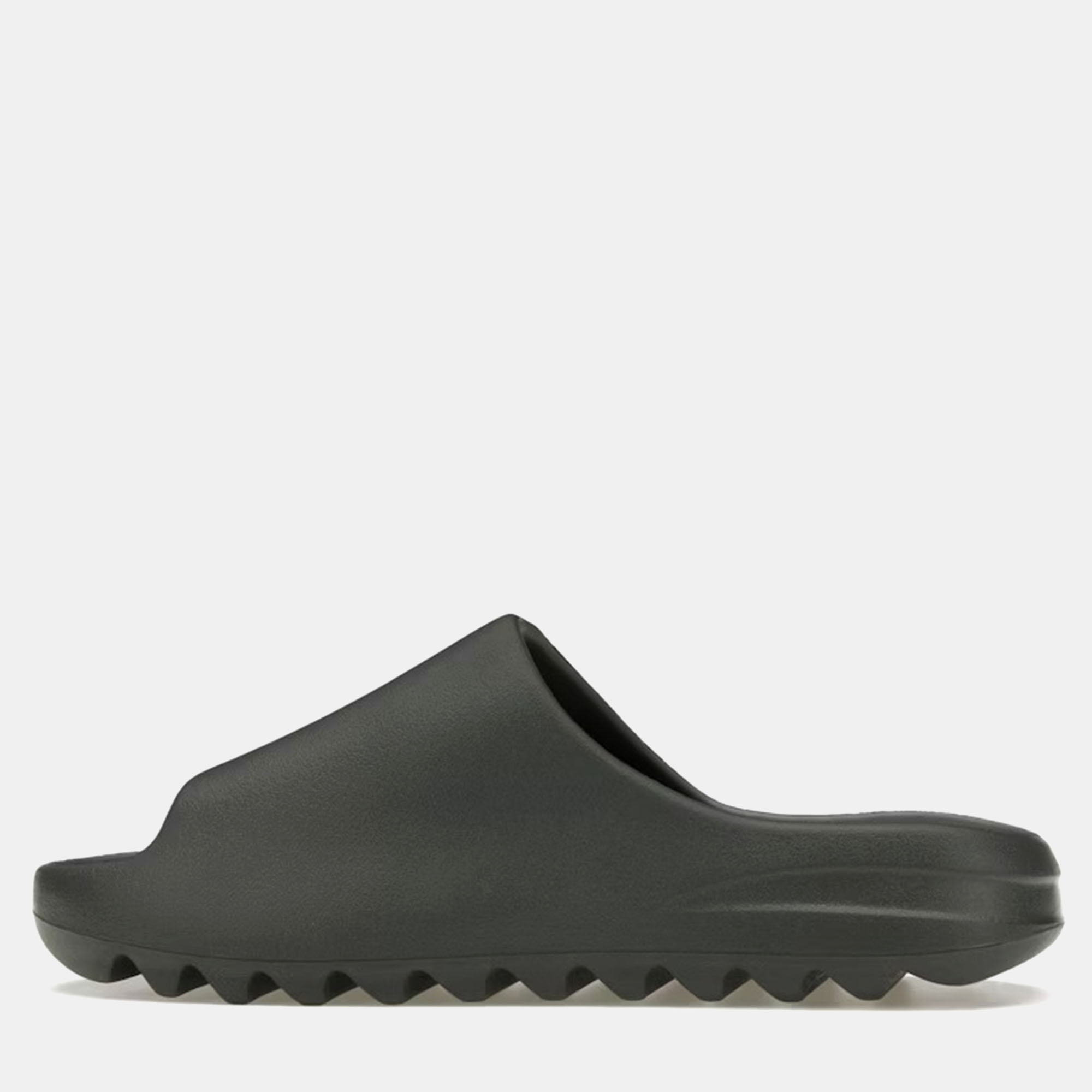 

Adidas Dark Onyx Yeezy Slides Size EU, Black