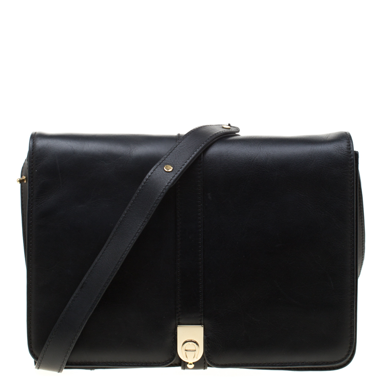 Pre Owned Aigner Black Leather Messenger Bag