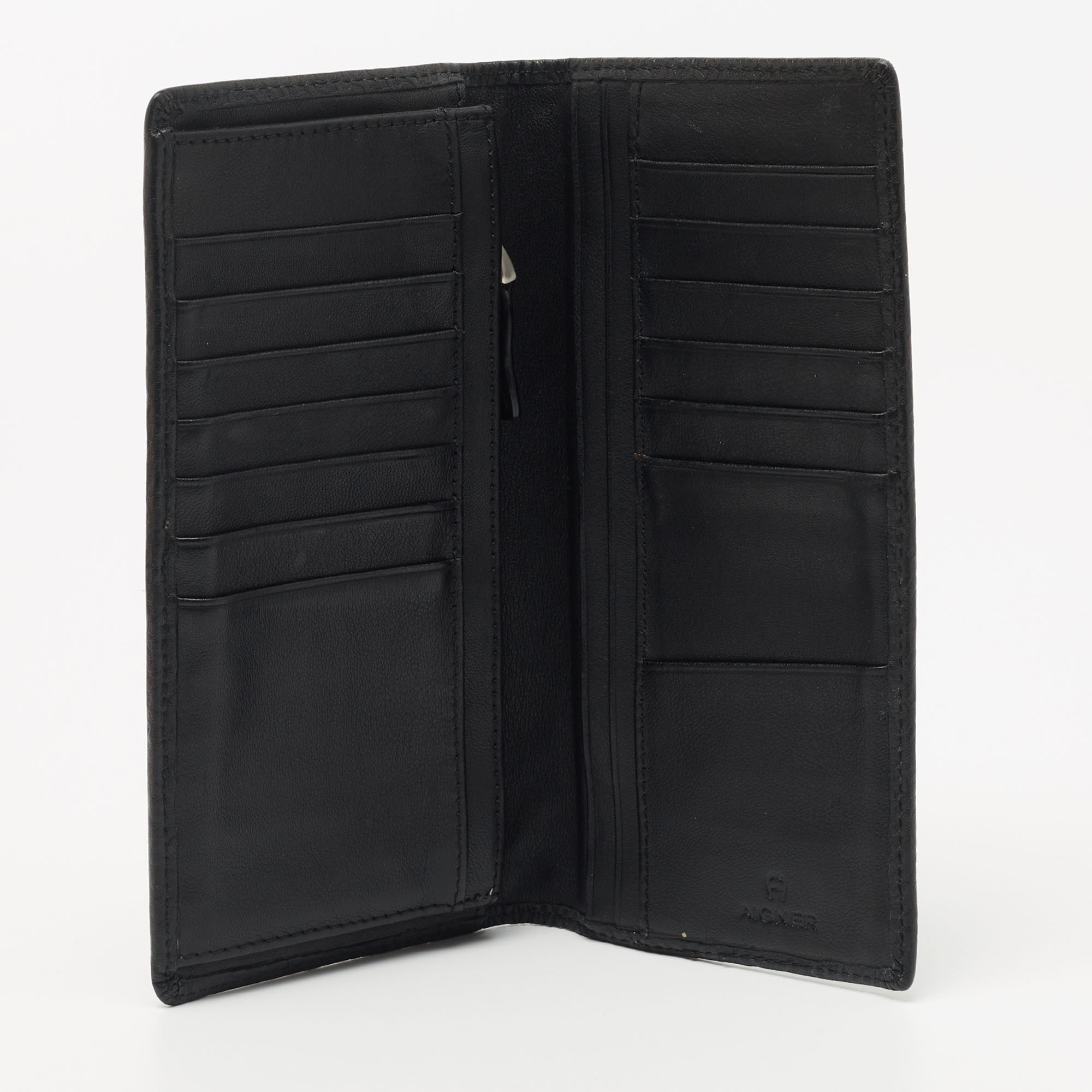 

Aigner Black Leather Long Wallet