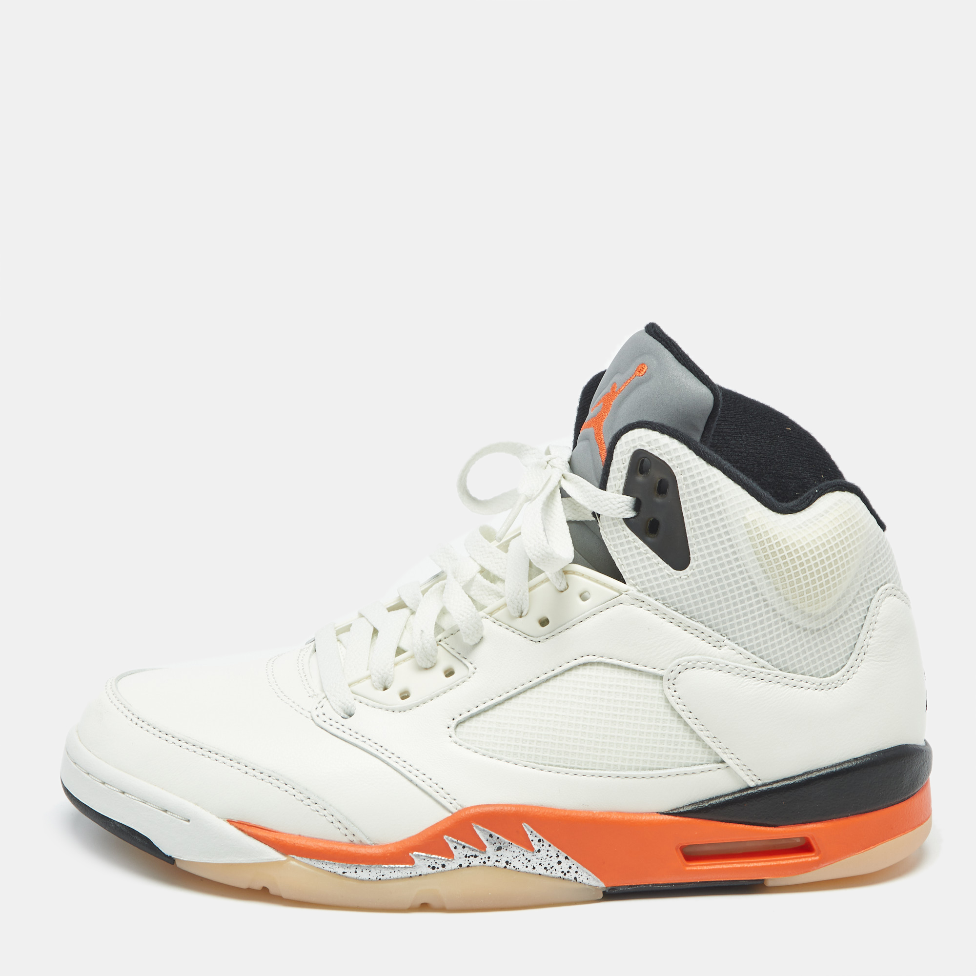 

Air Jordans Jordan 5 Retro Shattered Backboard Size 44.5 Cream Leather High Top Sneakers