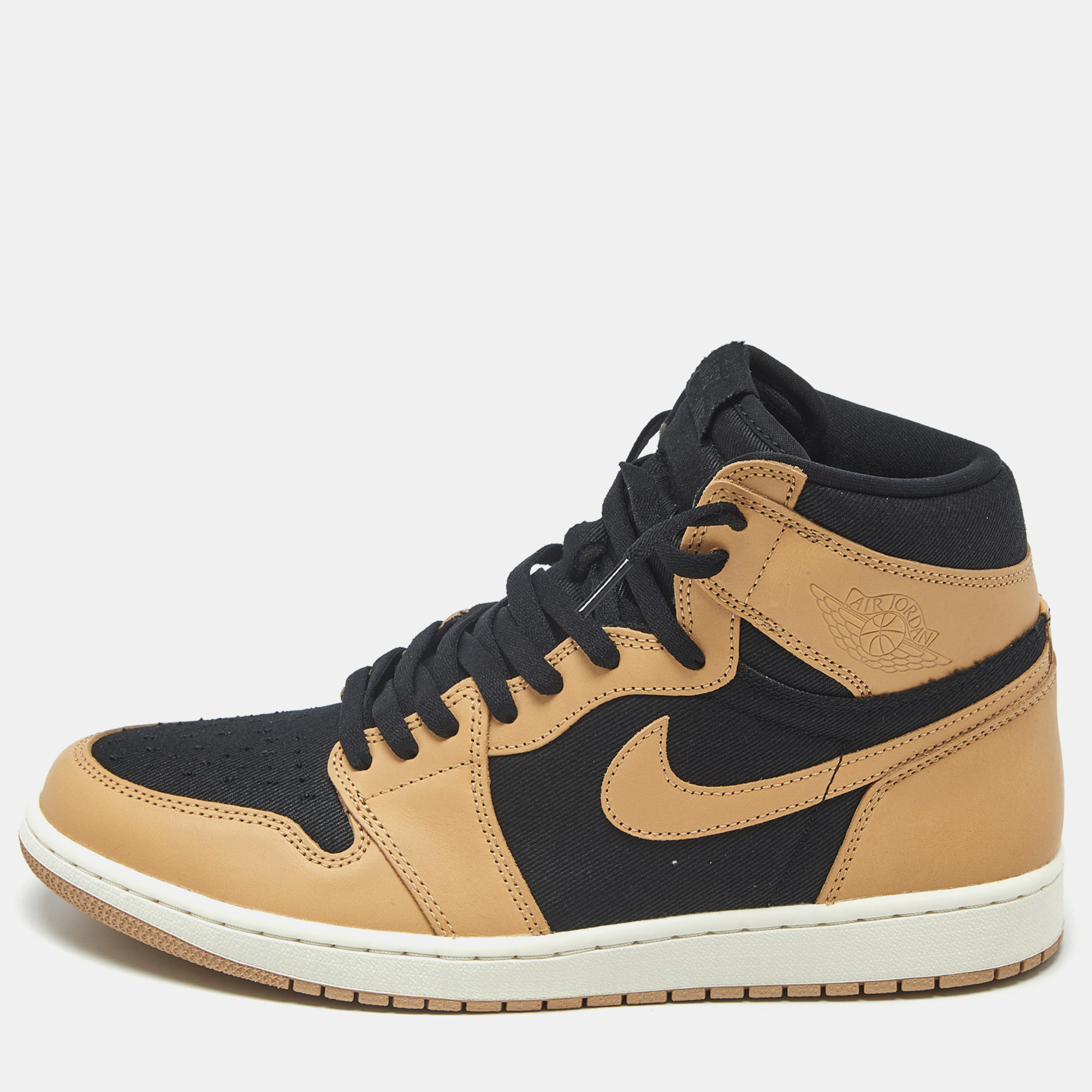 

Air Jordans Jordan 1 Retro Heirloom Size 46 Beige/Black Leather and Canvas High Top Sneakers