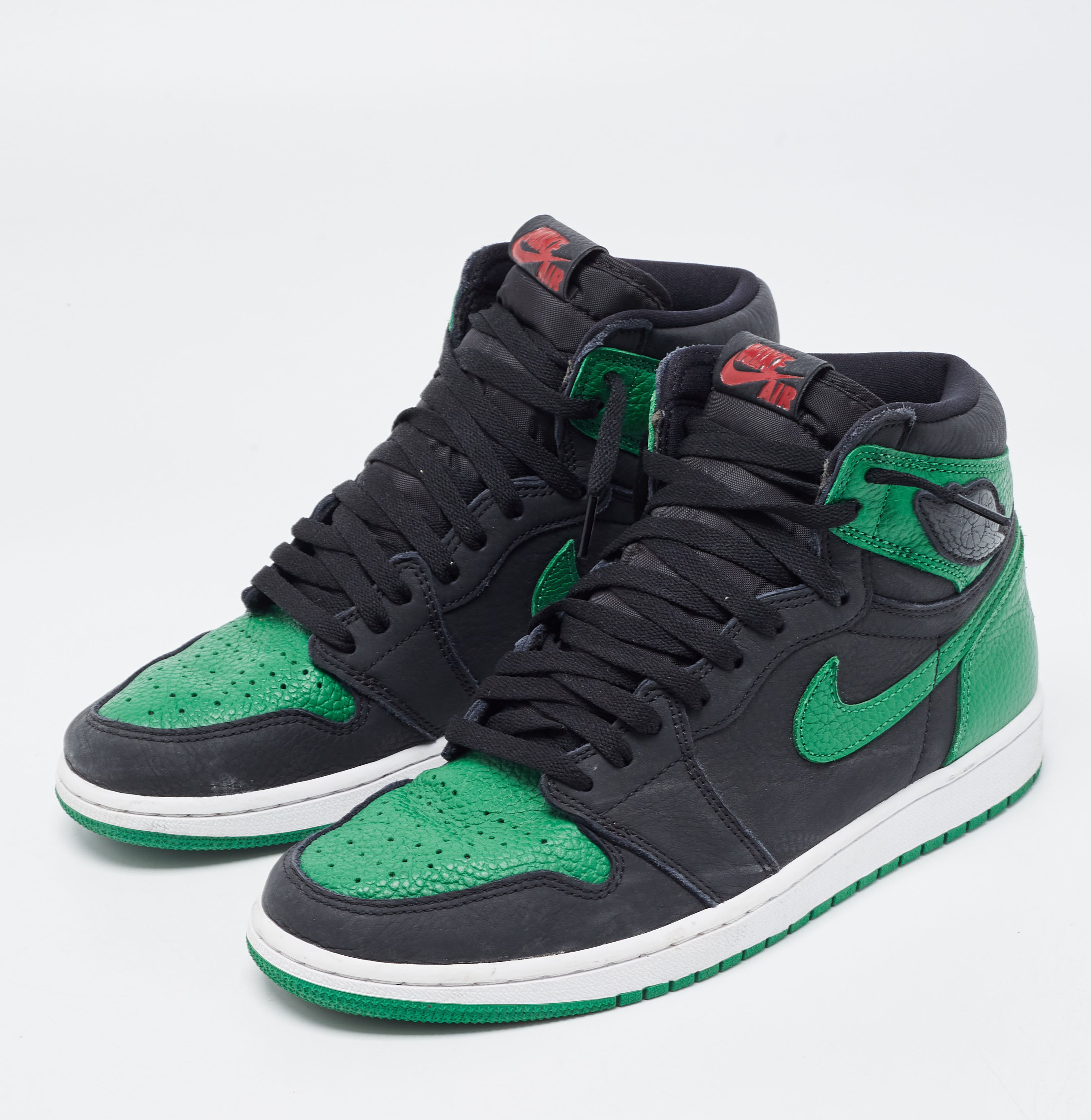 

Air Jordans Green Leather Jordan-1-Retro High-Pine-Green-Black Sneakers Size