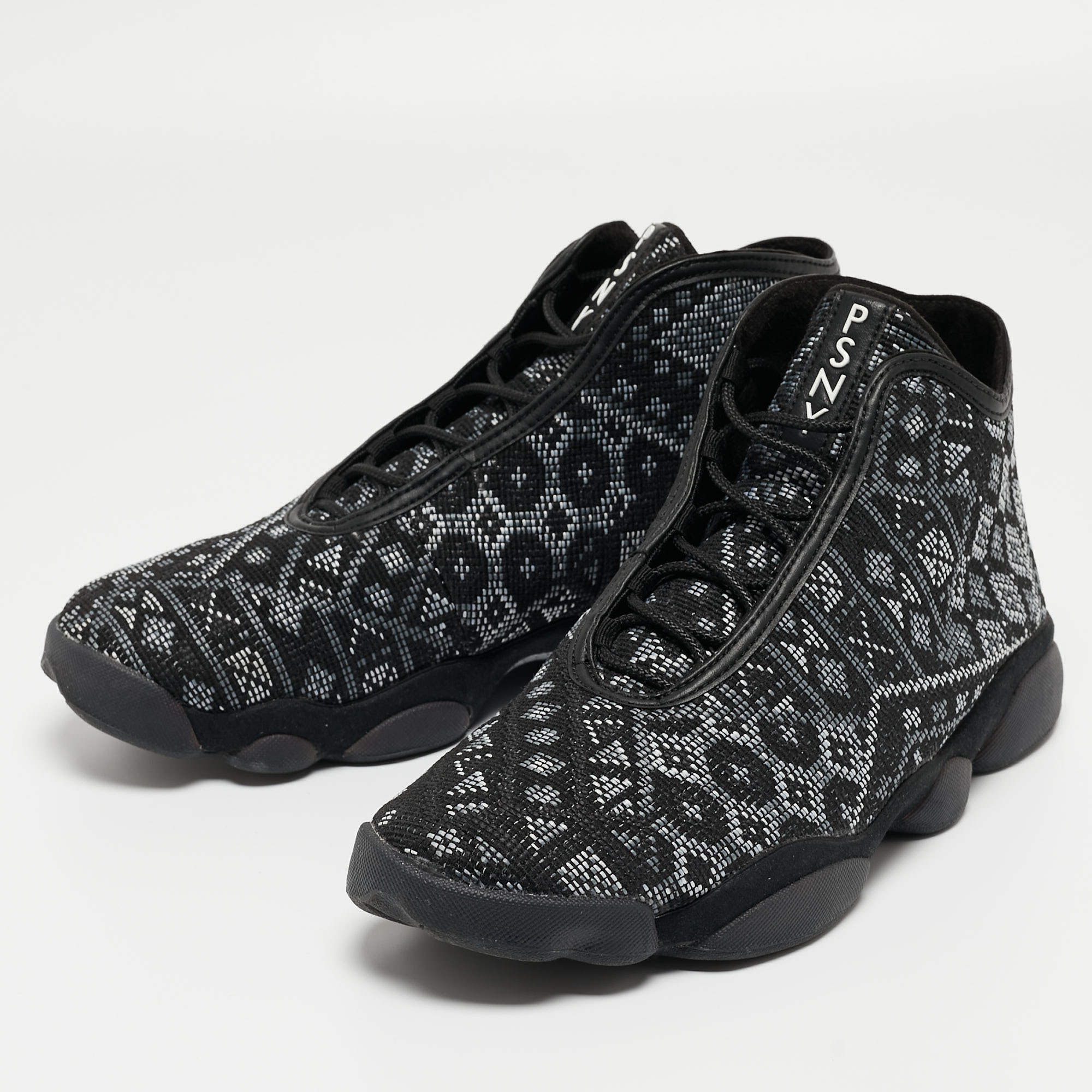 

Air Jordan Black Canvas Horison Premuim Psny Sneakers Size