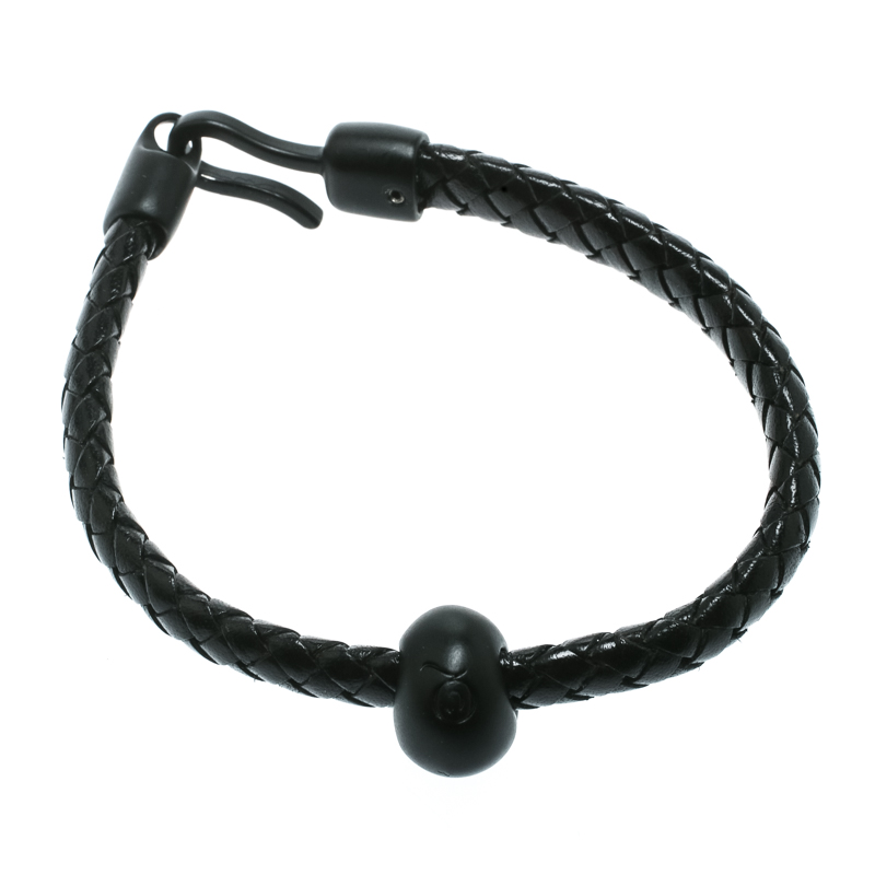 

Alexander McQueen Skull Black Charm Woven Leather Hook Bracelet
