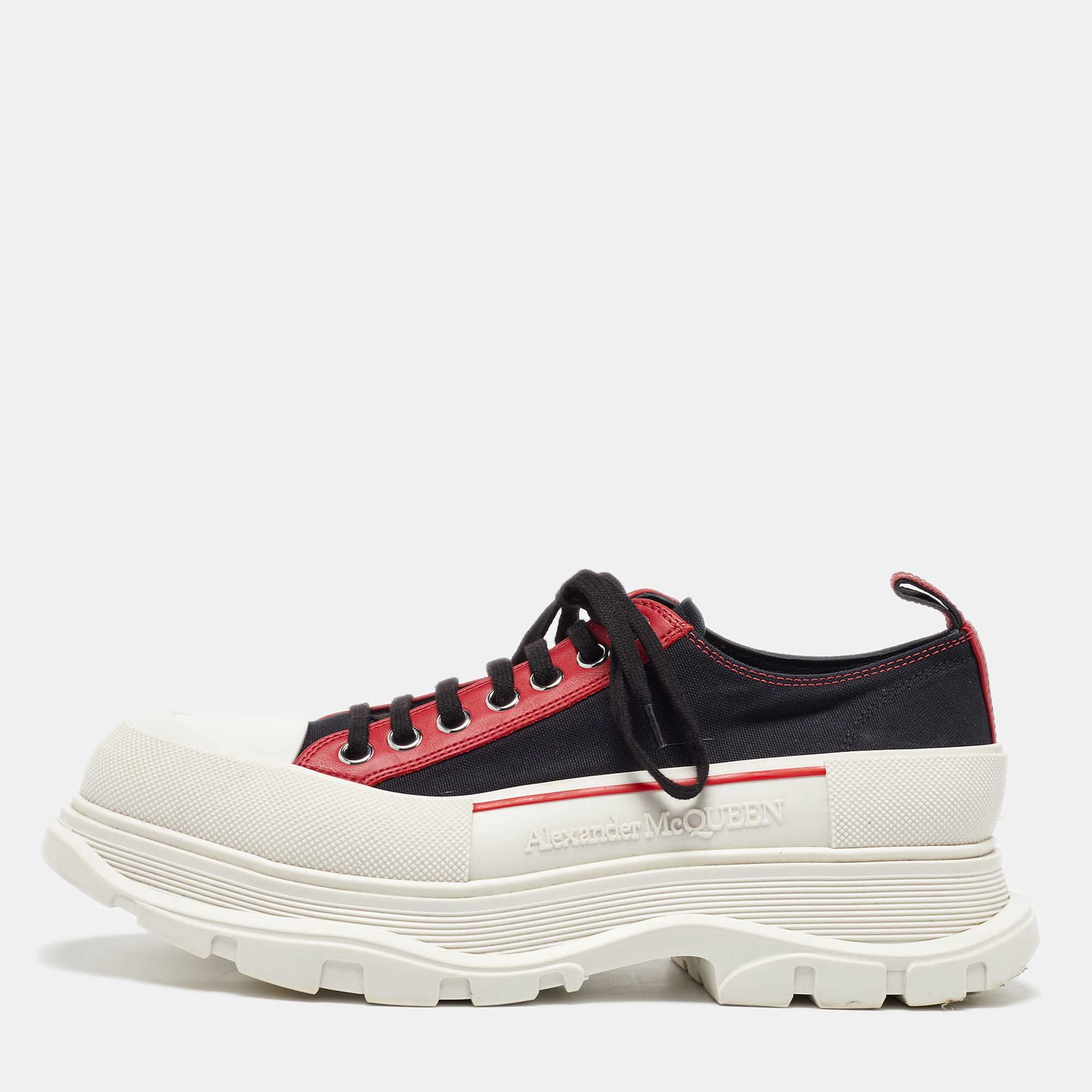 

Alexander McQueen Black/Red Canvas and Leather Tread Low Sneakers Size