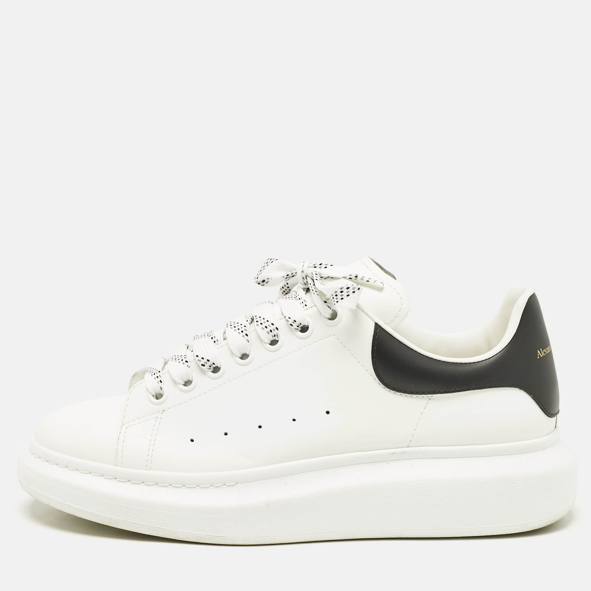 

Alexander McQueen White/Black Leather Oversized Sneakers Size