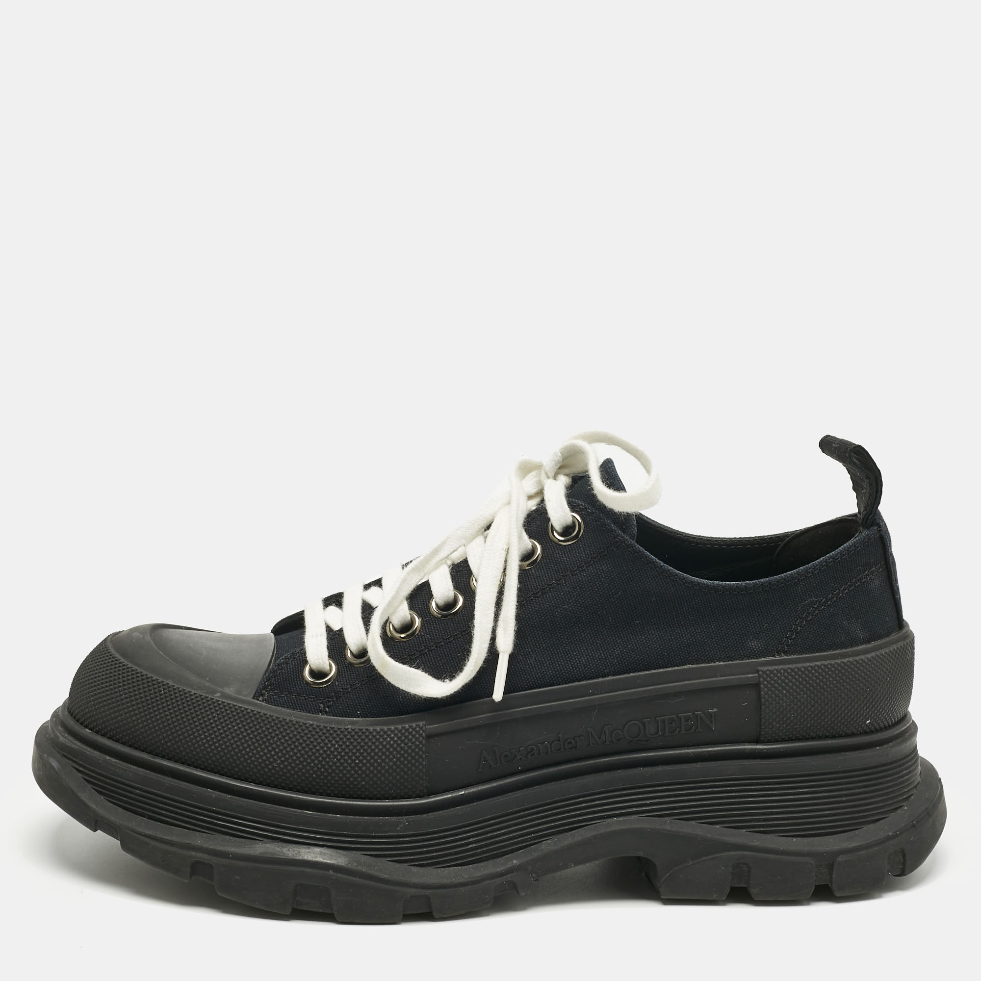 Pre-owned Alexander Mcqueen Black Canvas And Rubber Tread Slick Low Top Sneakers Size 40