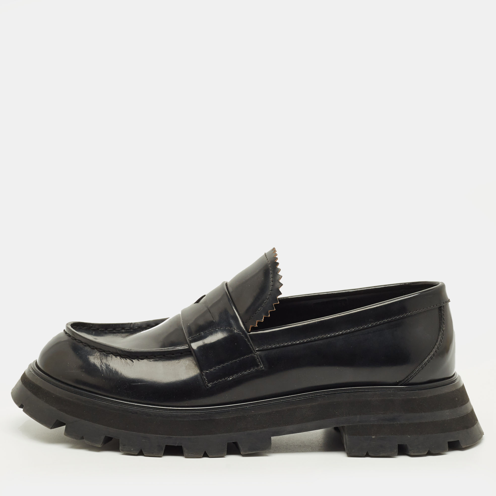

Alexander McQueen Wander Size  Black Leather Loafers
