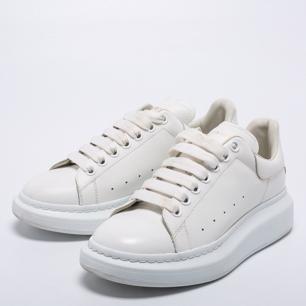 

Alexander McQueen White Leather Oversized Sneakers Size