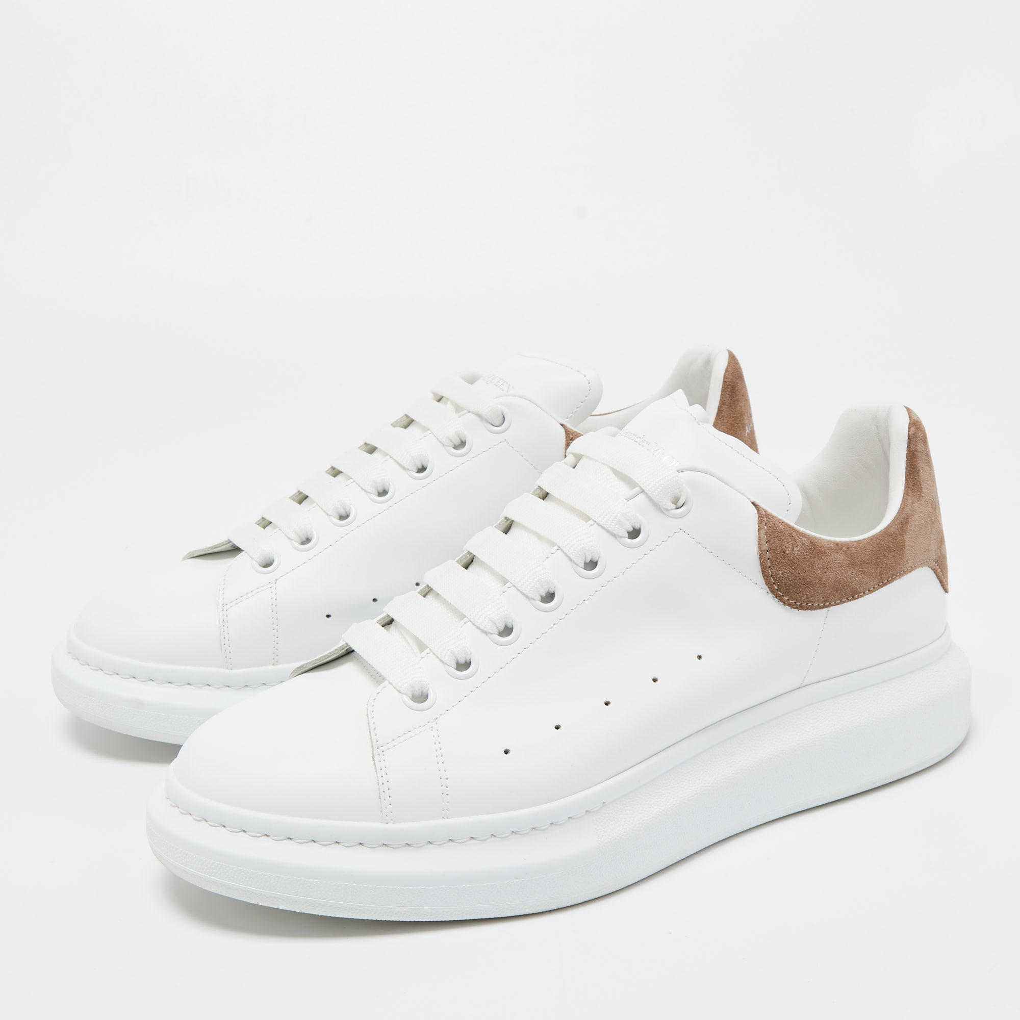 

Alexander McQueen White Leather and Suede Oversized Low-Top Sneakers Size