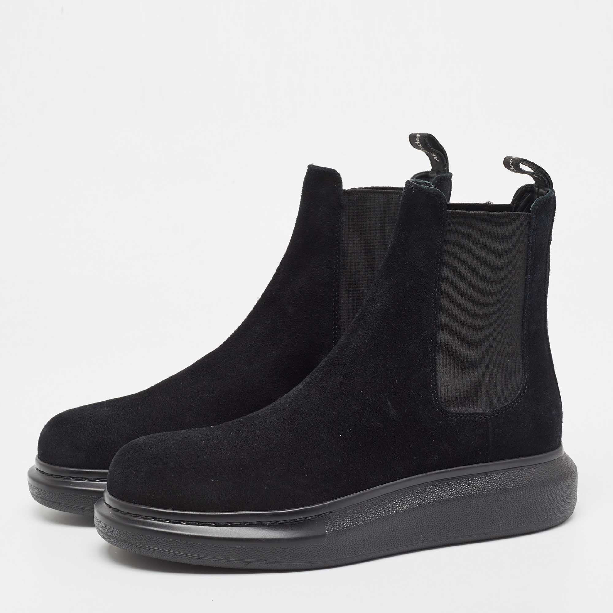 

Alexander McQueen Black Suede Hybrid Chelsea Ankle Boots Size