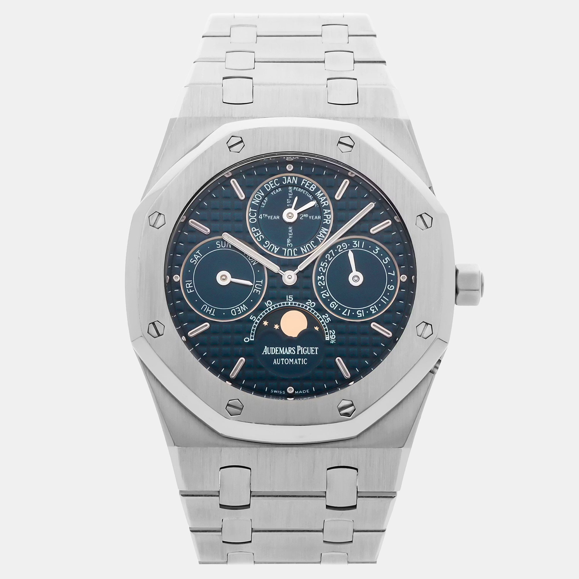 

Pre-Owned Audemars Piguet Royal Oak Perpetual Calendar 25820ST.OO.0944ST.05 Blue Automatic Stainless Steel Men's Wristwatch 39 MM