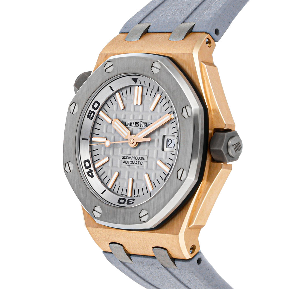 

Audemars Piguet Grey 18K Rose Gold And Stainless Steel Royal Oak Offshore Diver Limited Edition 15711OI.OO.A006CA.01 Men's Wristwatch 42 MM