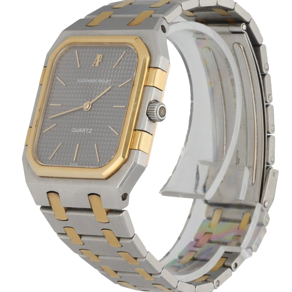 

Audemars Piguet Grey 18K Yellow Gold And Stainless Steel Royal Oak 6005SA.0.0477SA.01 Men's Wristwatch 32 MM