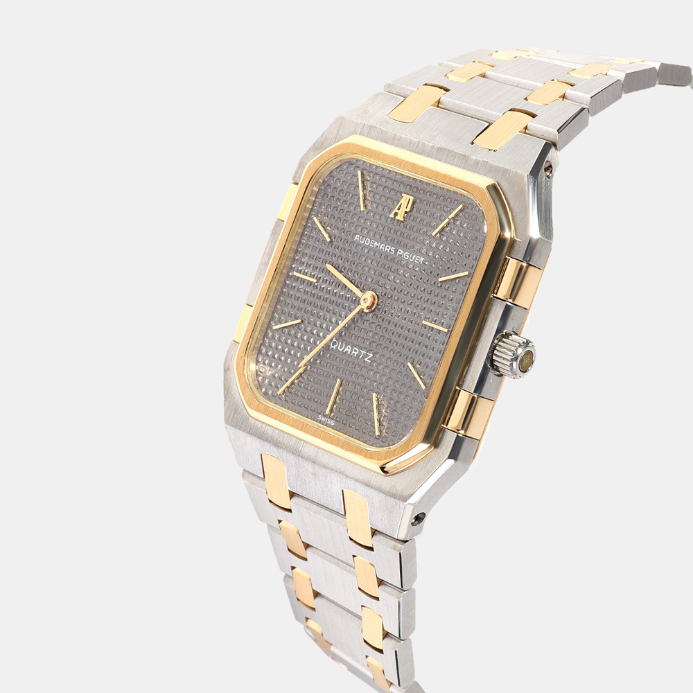 

Audemars Piguet Grey 18K Yellow Gold And Stainless Steel Royal Oak 6005SA.0.0477SA.01 Men's Wristwatch 32 MM