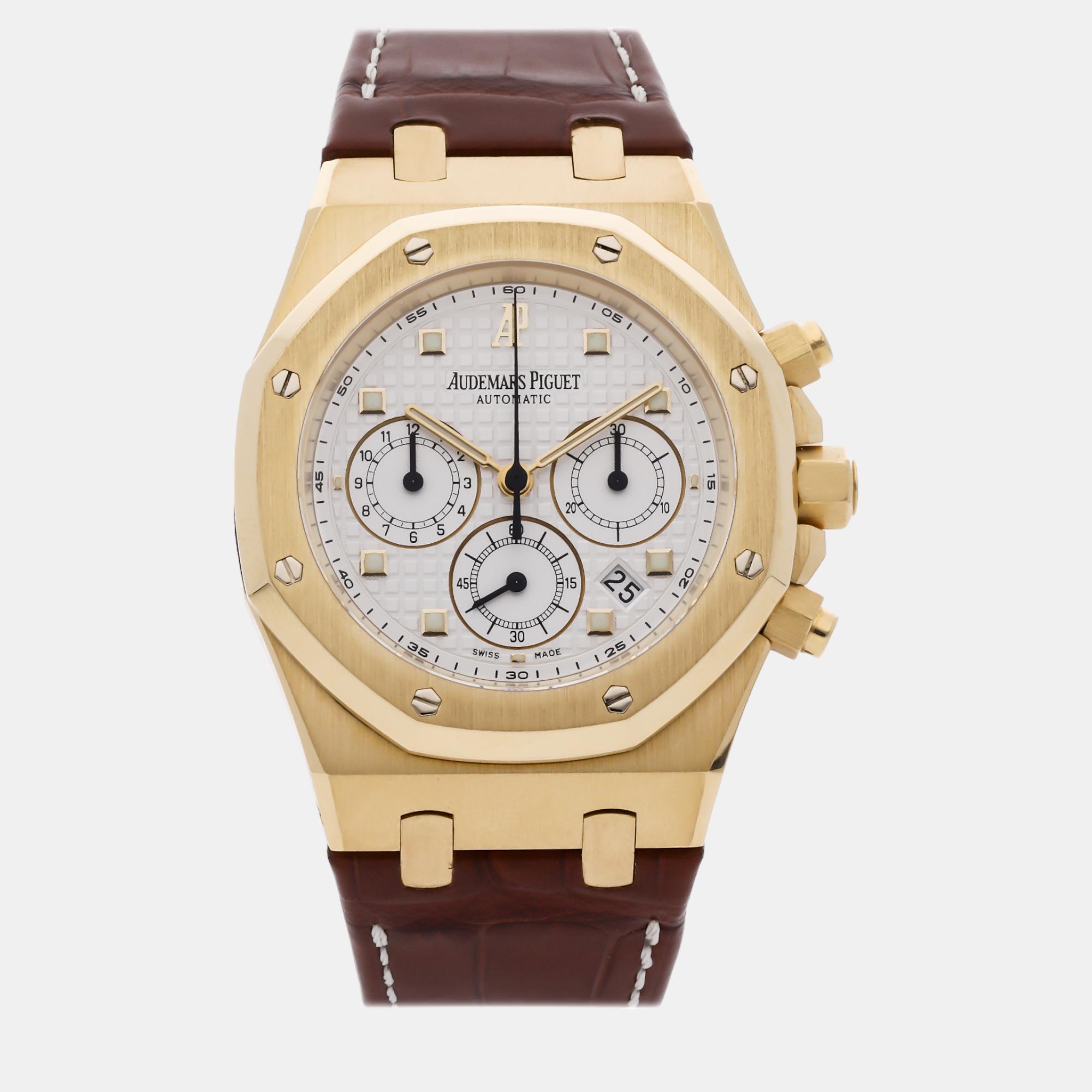 

Audemars Piguet Silver 18k Yellow Gold Royal Oak 26022BA.OO.D088CR.01 Automatic Men's Wristwatch 39 mm