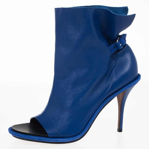 مملوكة مسبقًا Balenciaga Blue Leather Glove Ankle Boots Size 40