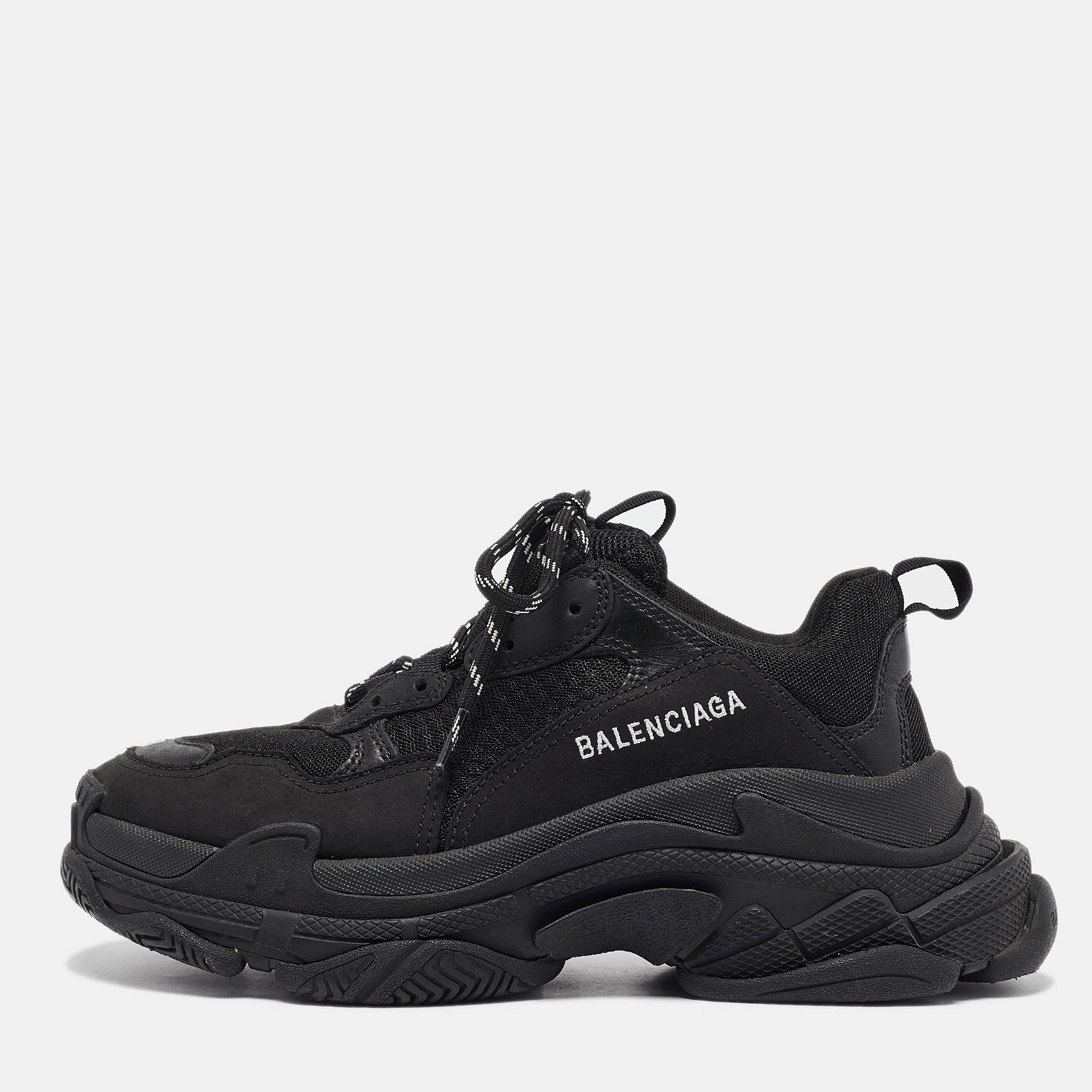 

Balenciaga Black Nubuck Triple S Lace Up Sneakers Size