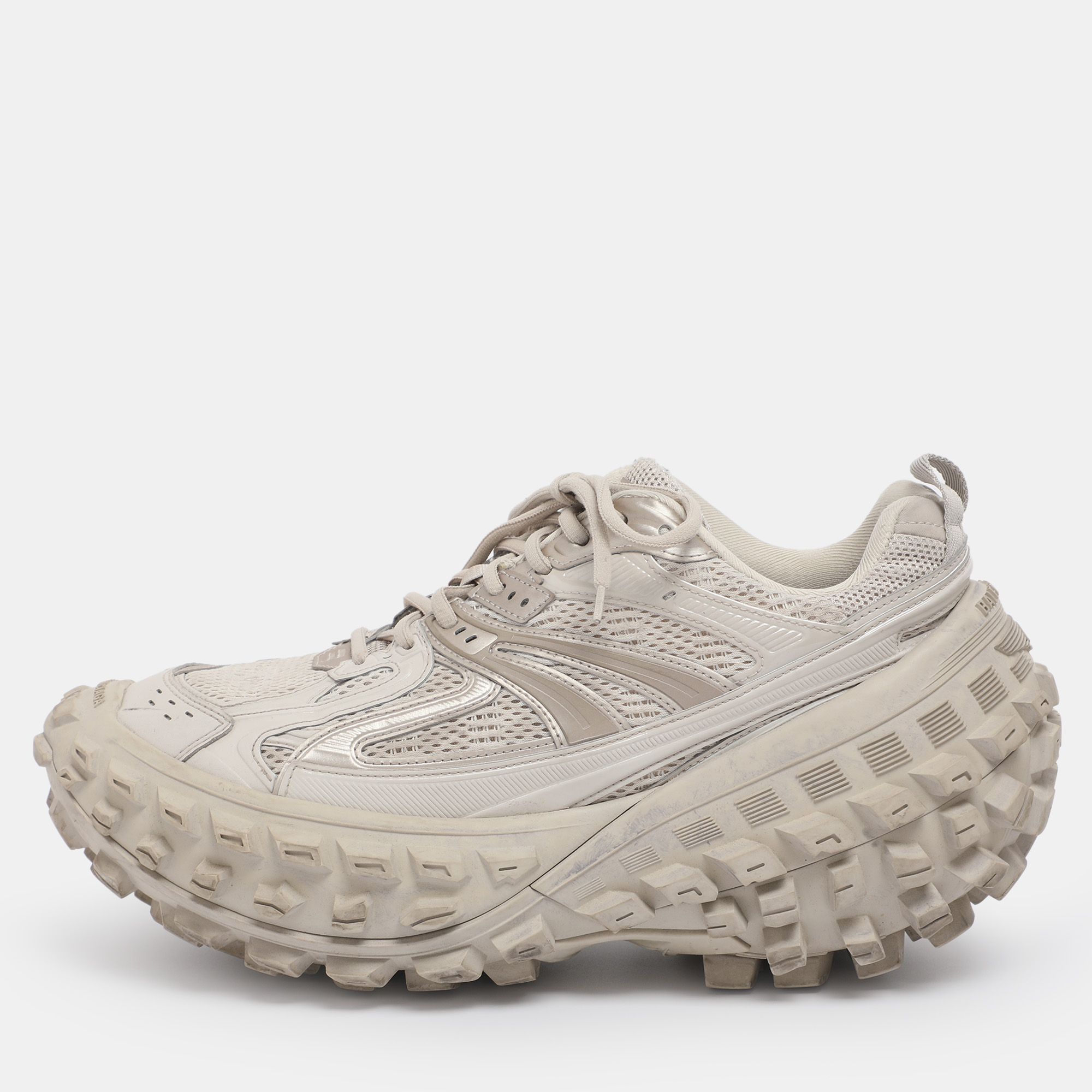 

Balenciaga Beige Faux Leather and Mesh Defender Sneakers Size 43