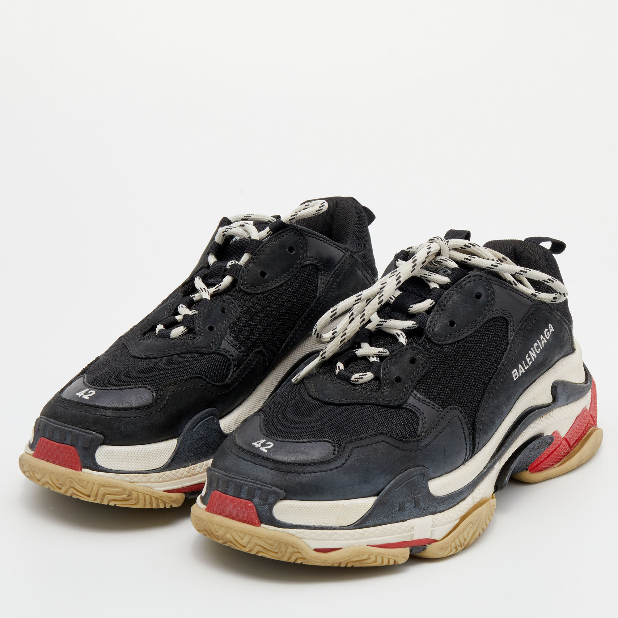 

Balenciaga Black/White Mesh And Leather Triple S Sneakers