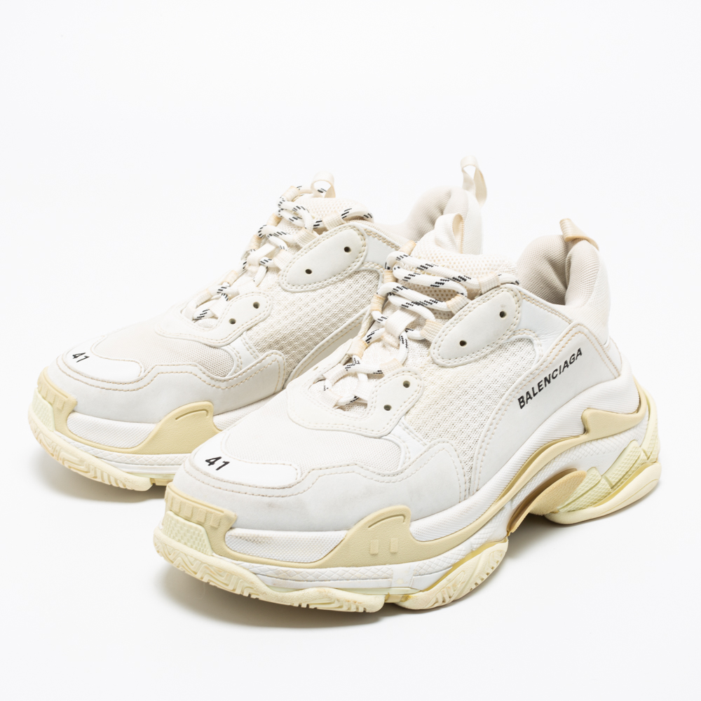 

Balenciaga White Nubuck Leather and Mesh Triple S Low-Top Sneakers Size