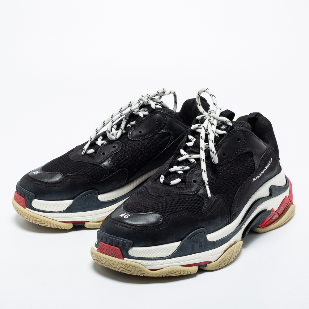 

Balenciaga Black Leather And Mesh Triple S Sneakers Size