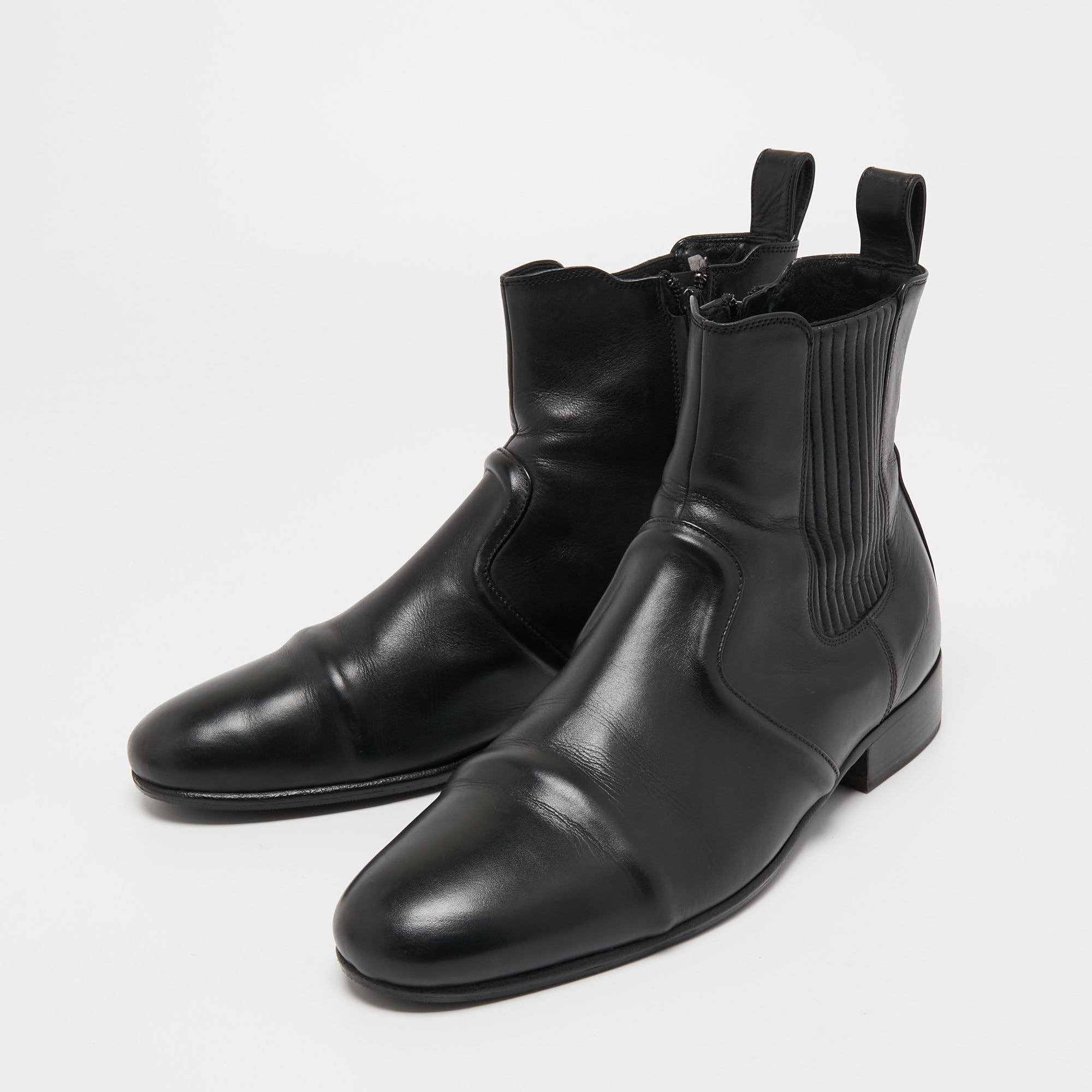 

Balenciaga Black Leather Ankle Length Boots Size