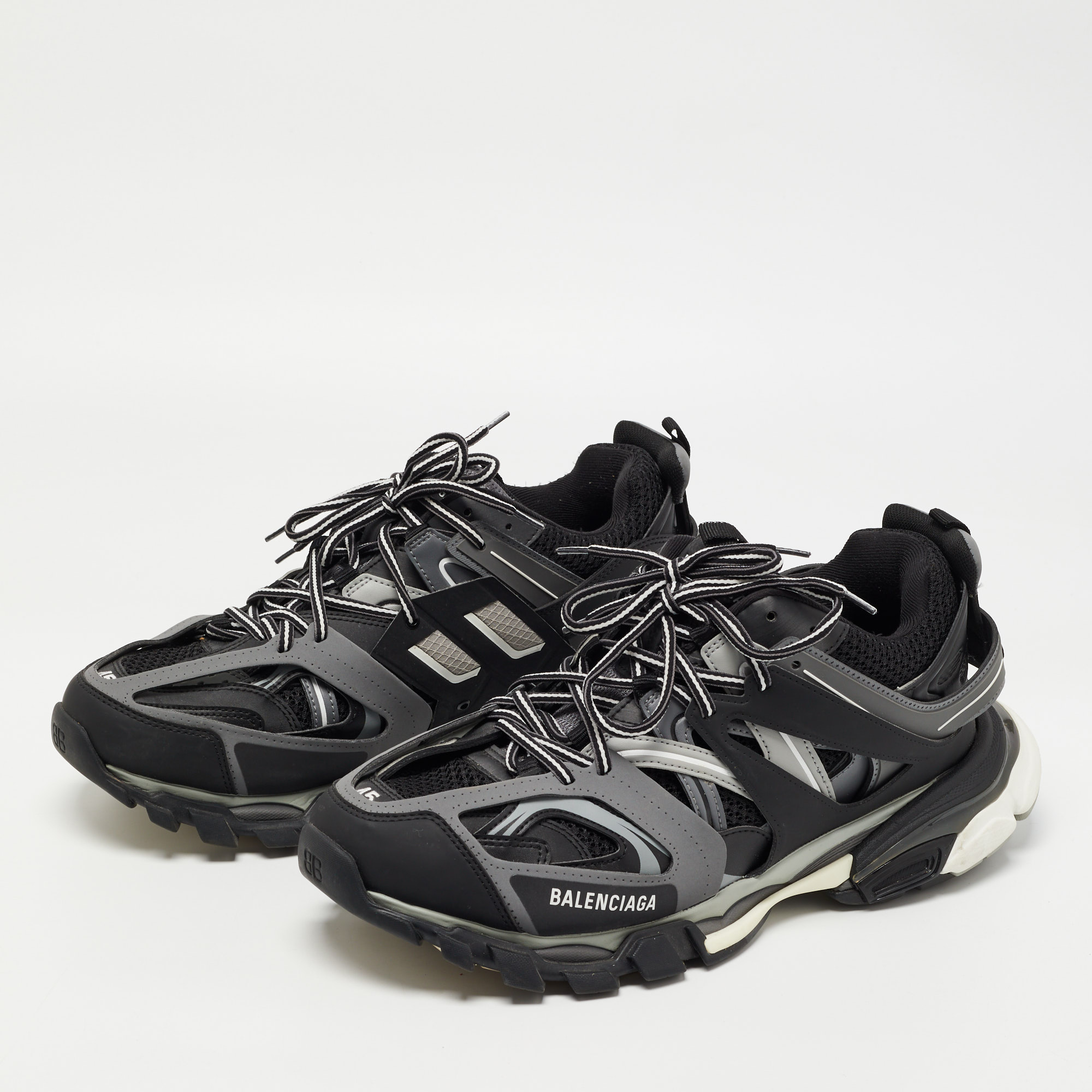 

Balenciaga Multicolor Leather and Mesh Track Sneakers Size
