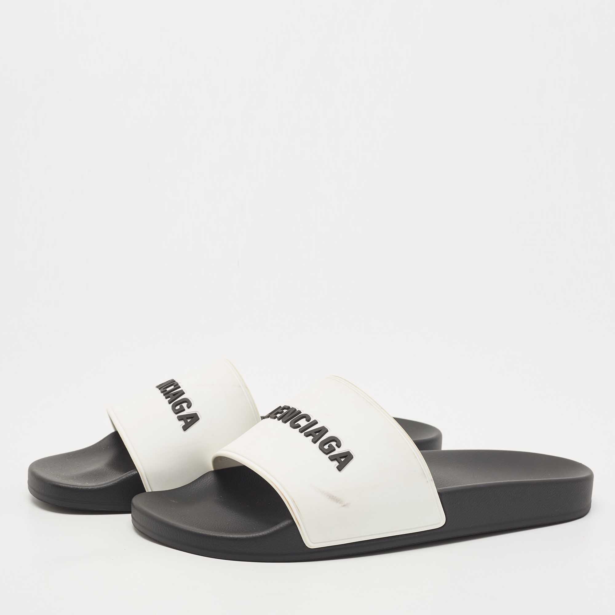 

Balenciaga White Rubber Logo Slides Size