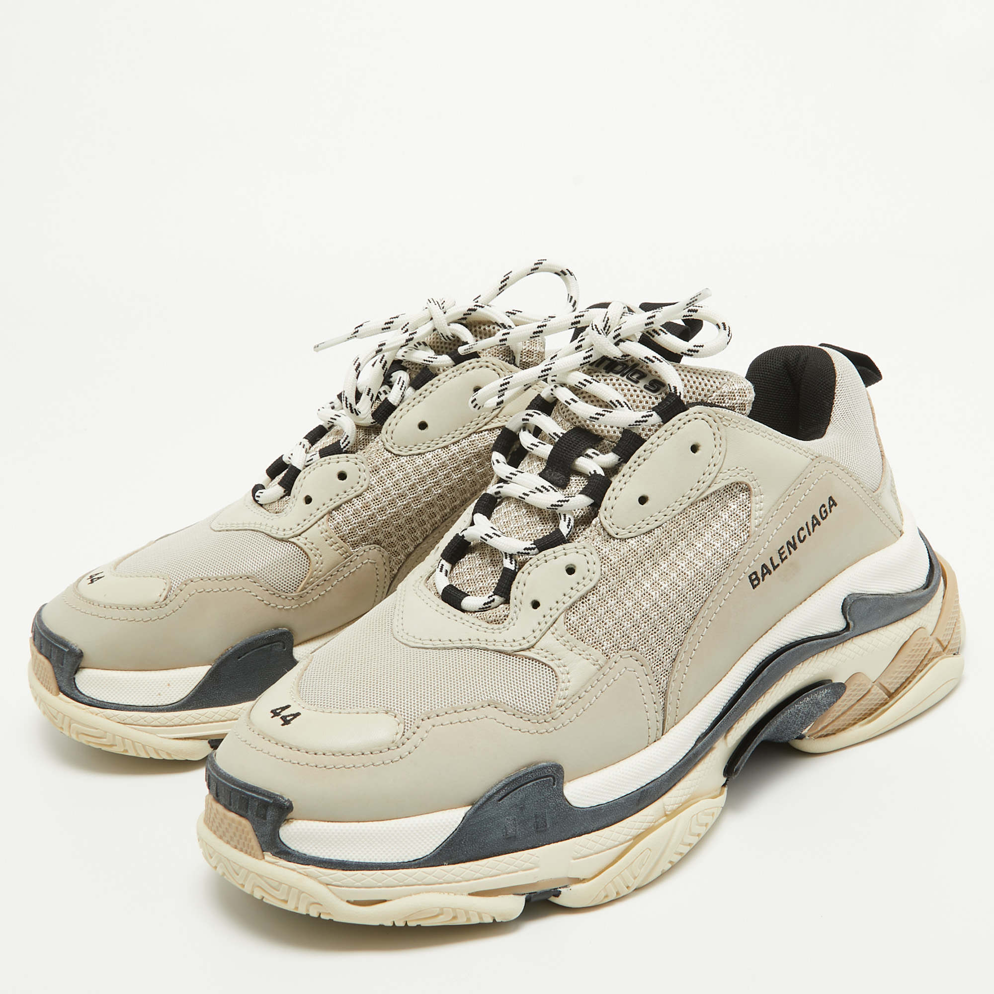

Balenciaga Grey/Black Leather and Mesh Triple S Sneakers Size