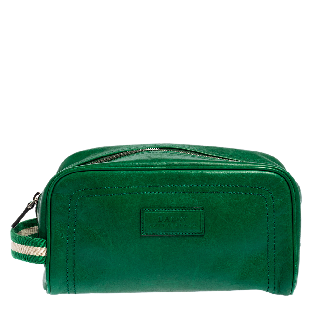 Click to view more detailed imagery on our partner's website Pre-owned Bally Green Leather Takimo Toiletry Pouch