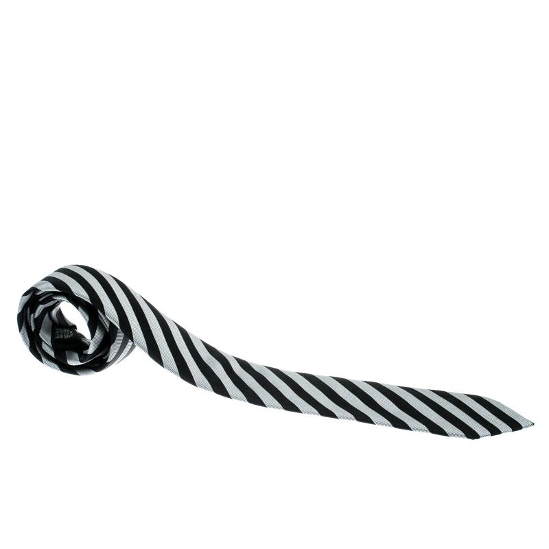 Pre Owned Boss by Hugo Boss Grey and Black Diagonal Striped Silk Tie