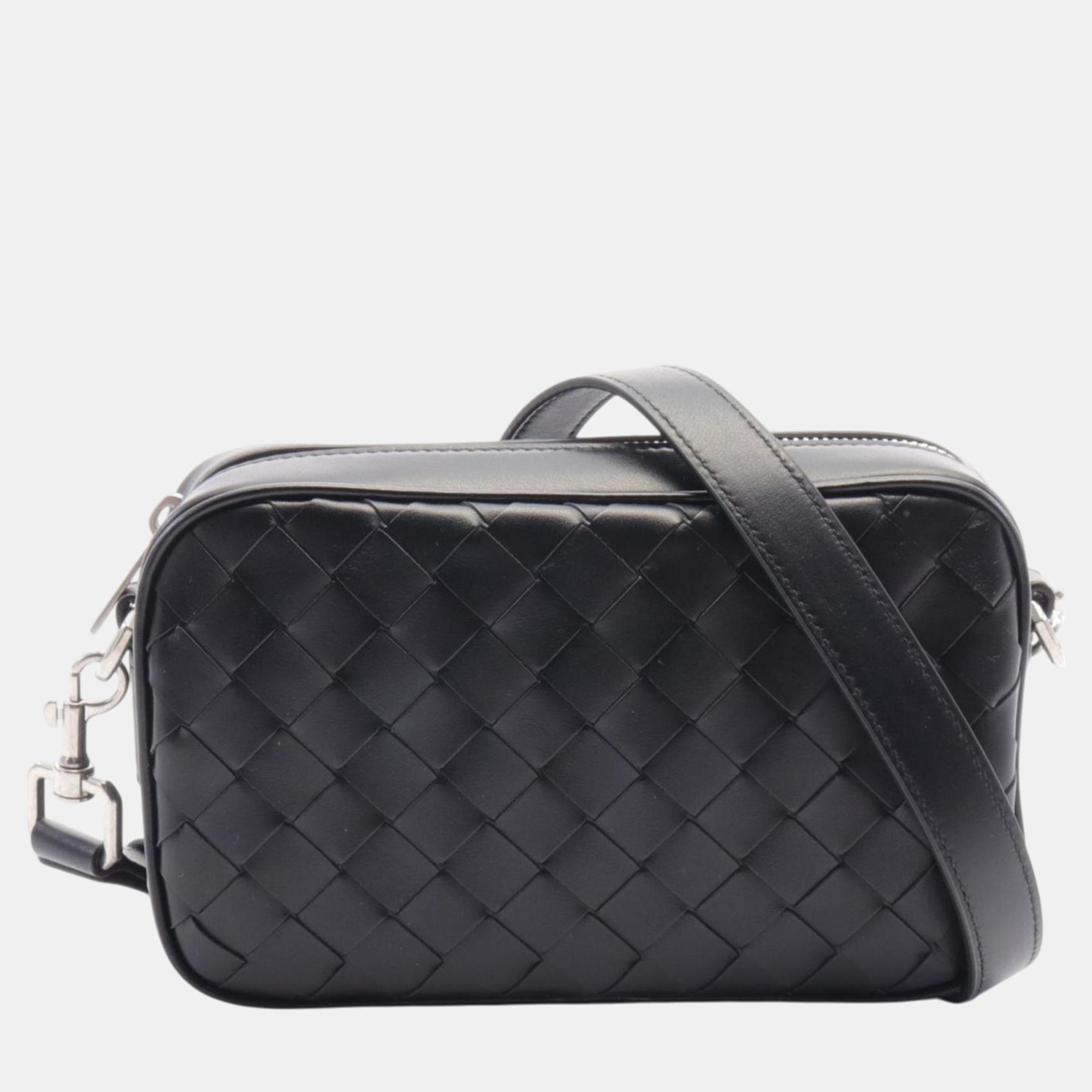 

Bottega Veneta Black Leather Intrecciato Shoulder Bag