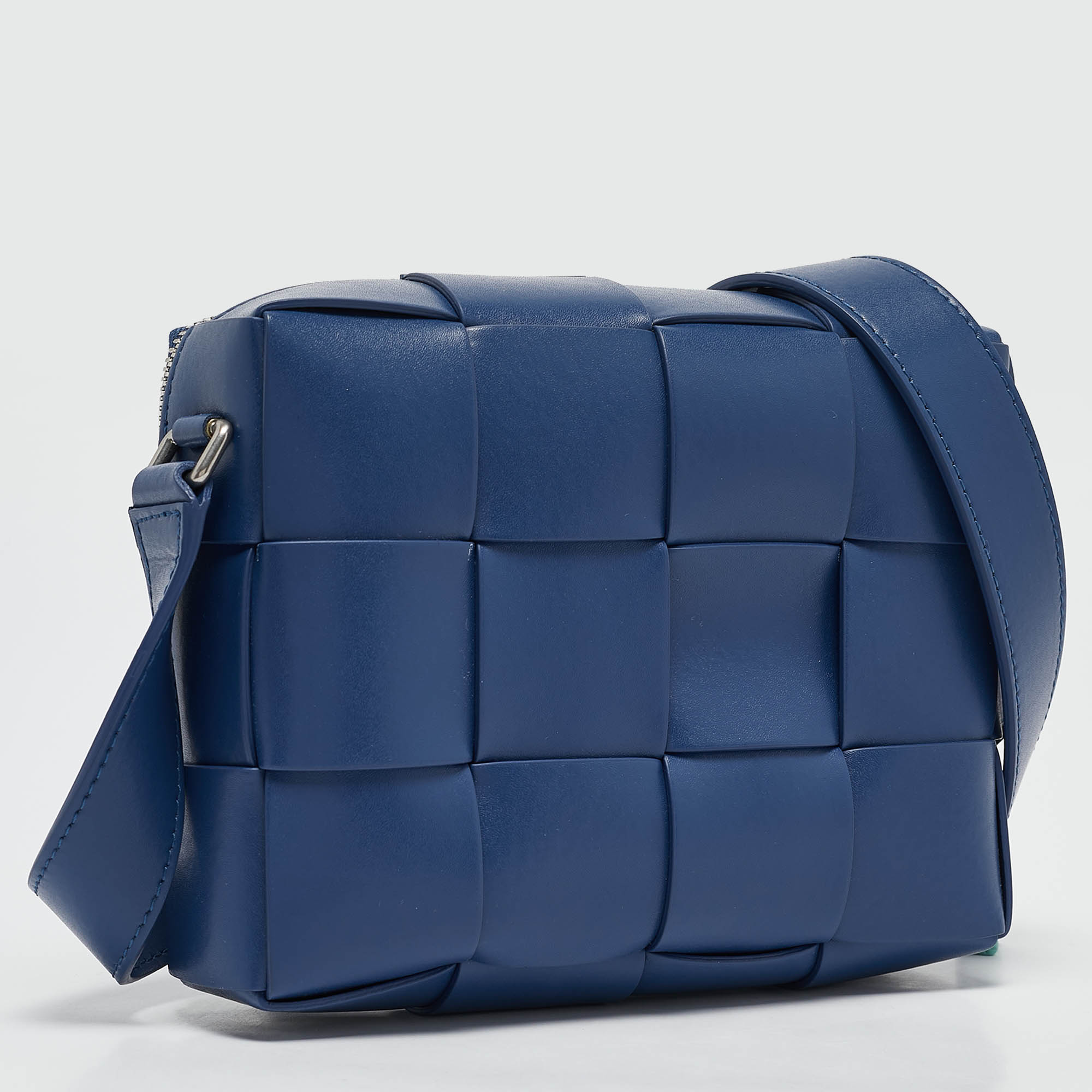 Bottega Veneta Navy Blue Intrecciato Leather Cassette Crossbody Bag 3