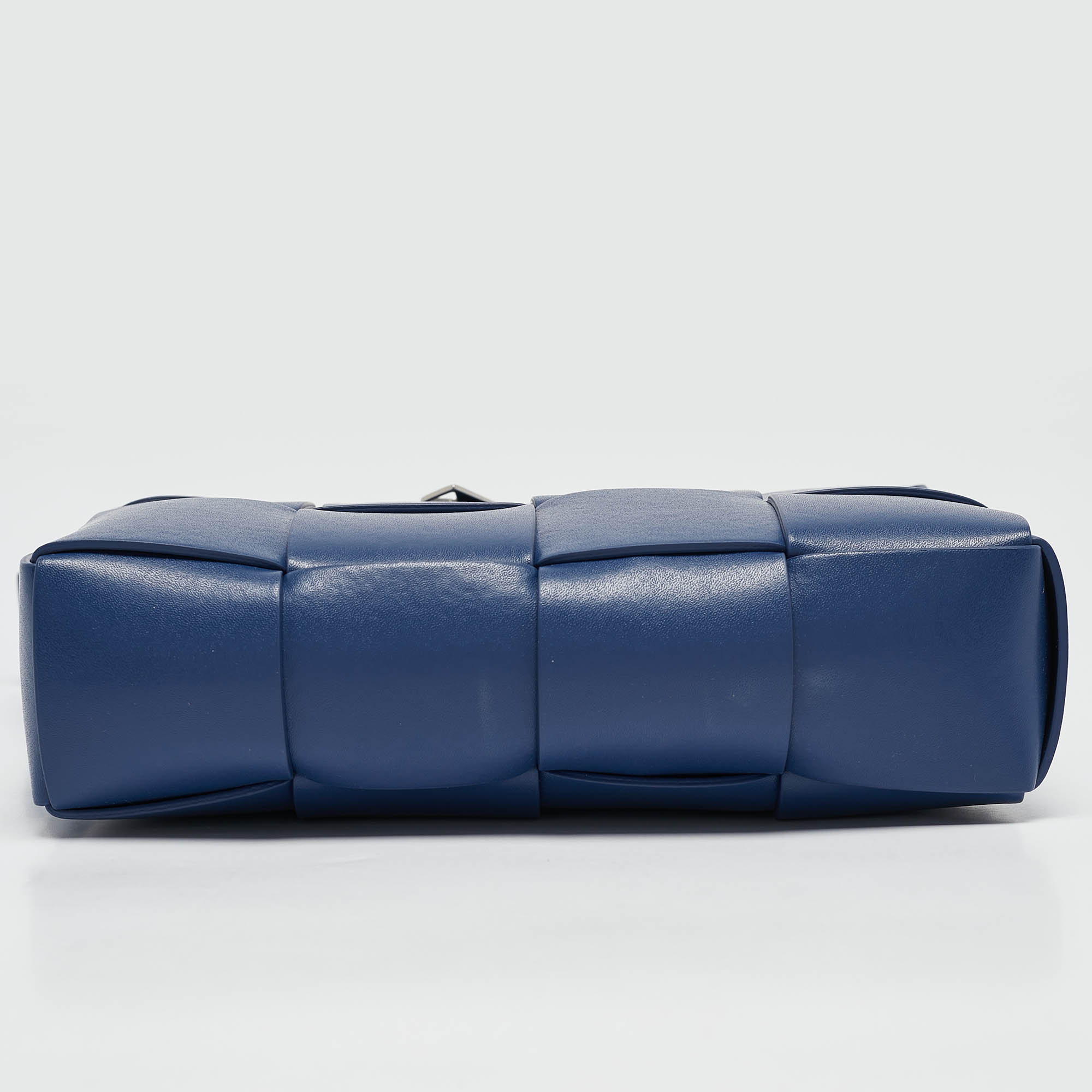 Bottega Veneta Navy Blue Intrecciato Leather Cassette Crossbody Bag 6