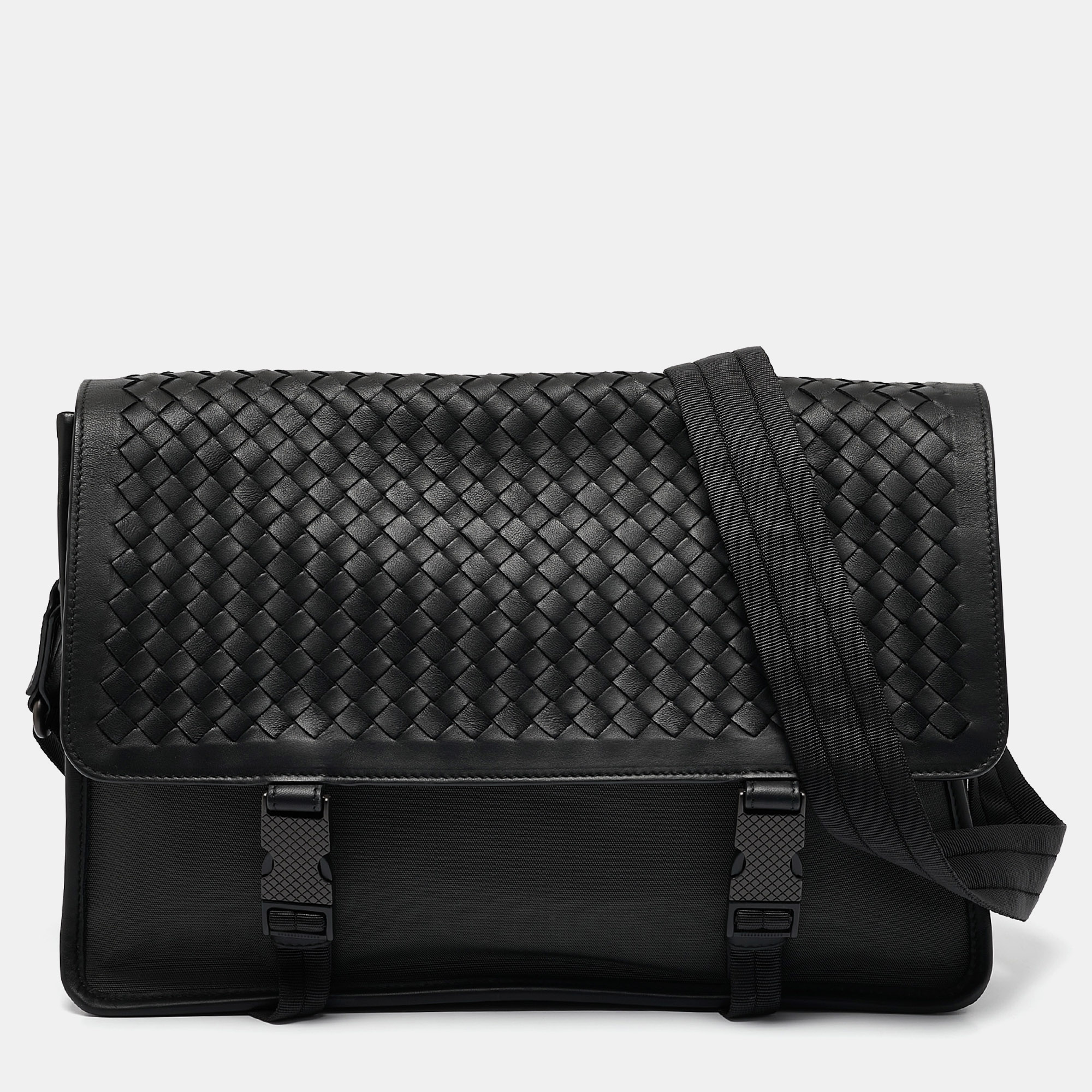 

Bottega Veneta Black/Grey Intrecciato Leather and Nylon Messenger Bag