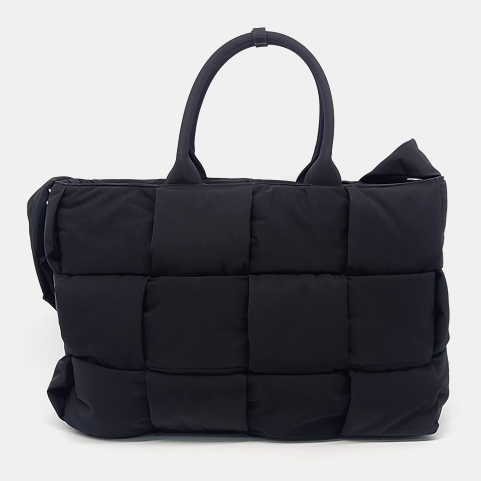 

Bottega Veneta Black Fabric Padding Tech Arco Bag