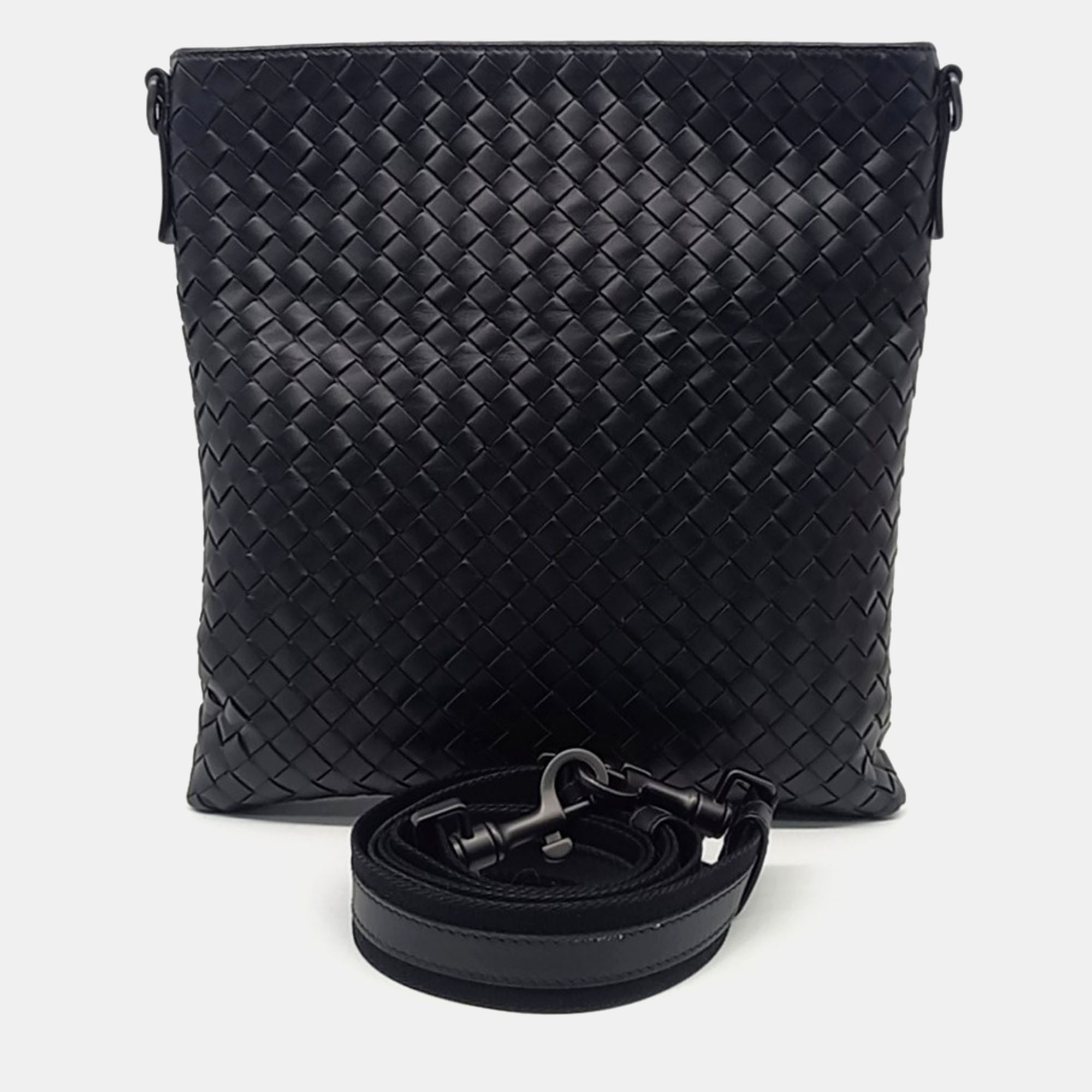 

Bottega Veneta Black Leather Mesh Crossbody Bag