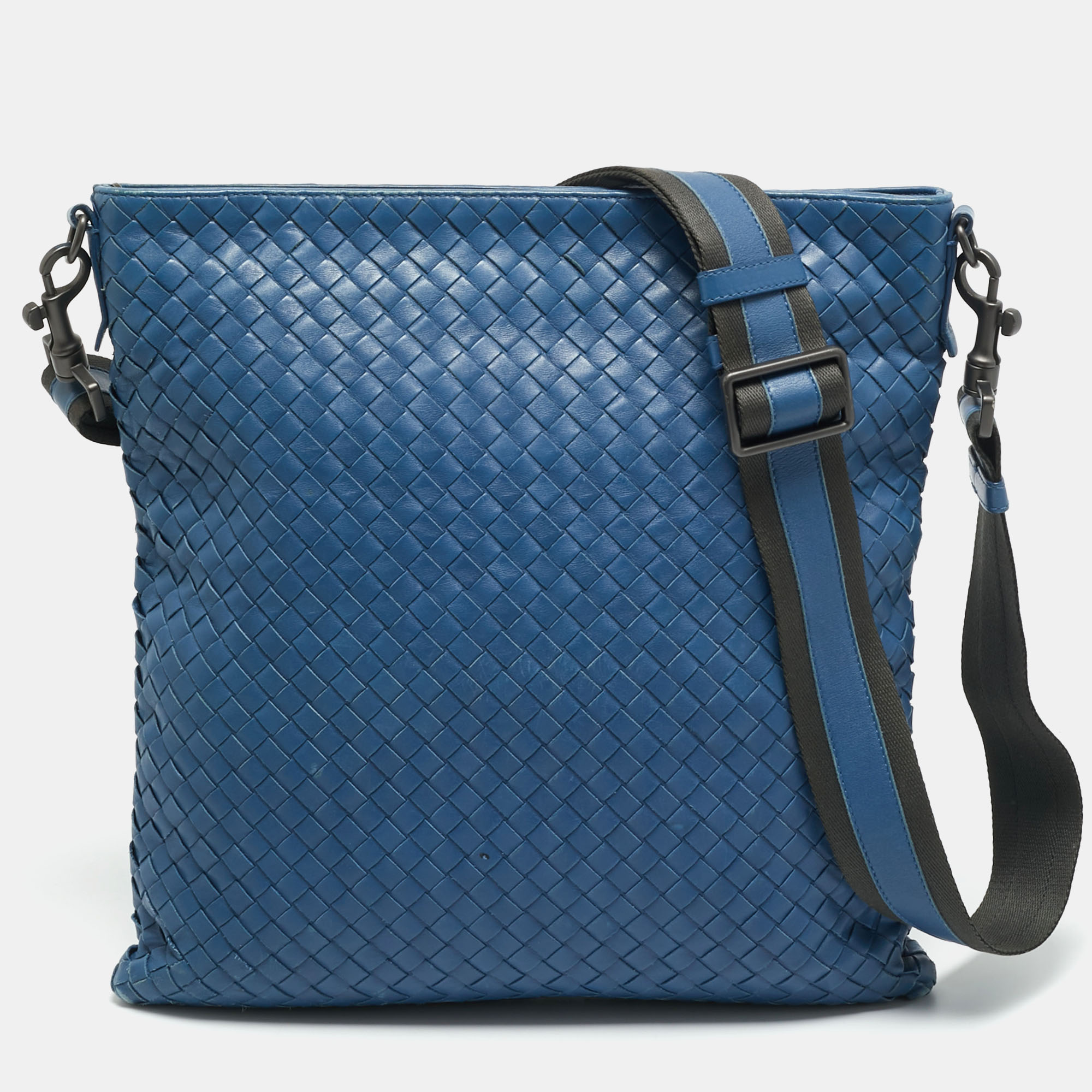 

Bottega Veneta Blue/Black Intrecciato Leather Messenger Bag