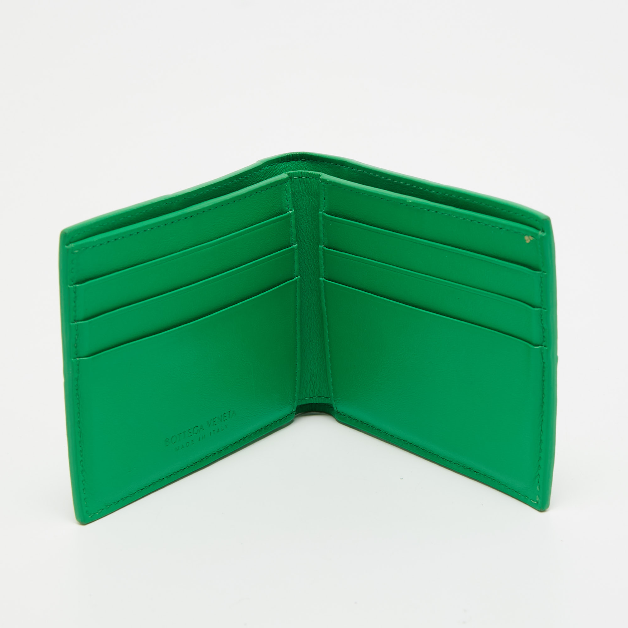 

Bottega Veneta Green Intrecciato Leather Cassette Bifold Wallet