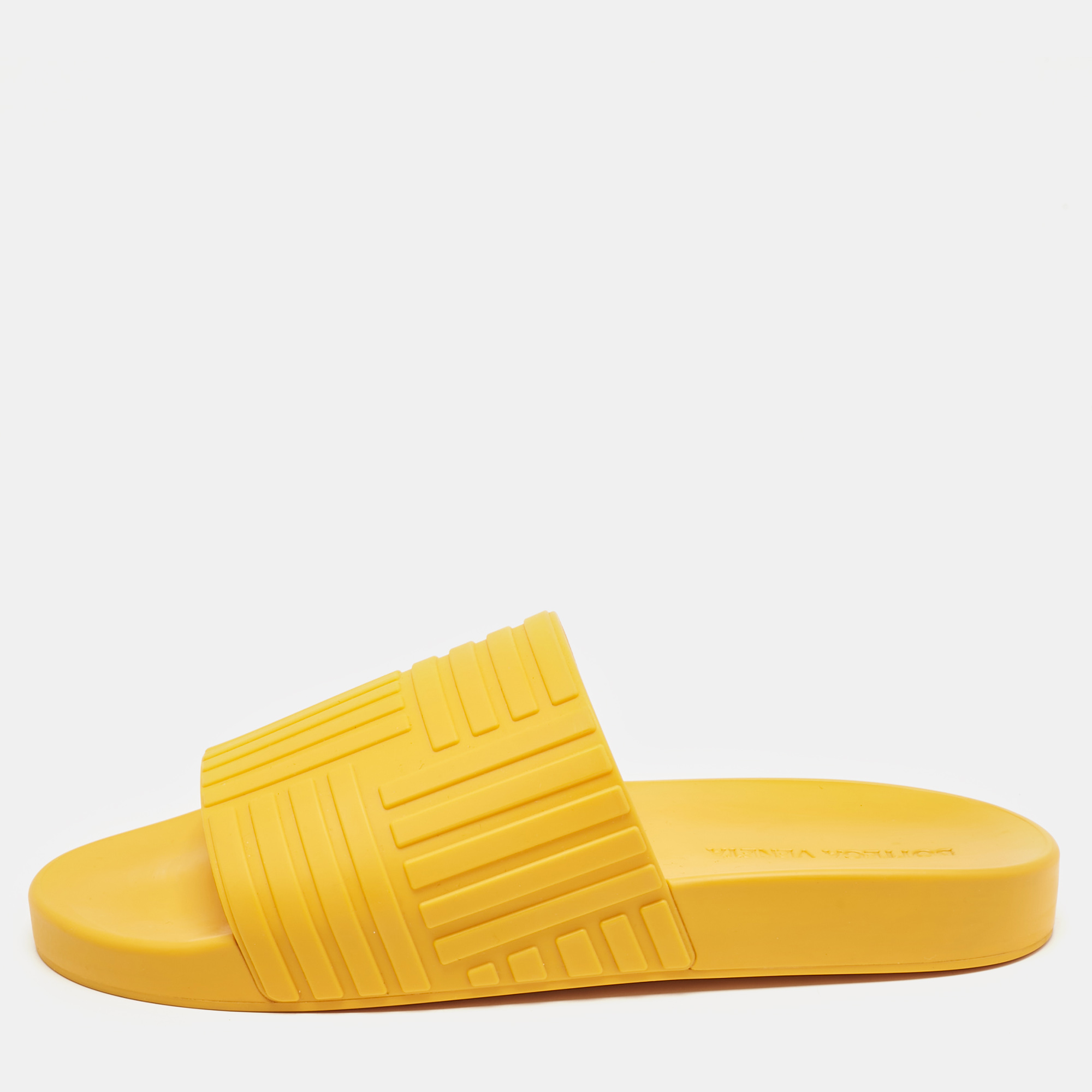 

Bottega Veneta Orange Rubber Slides Size