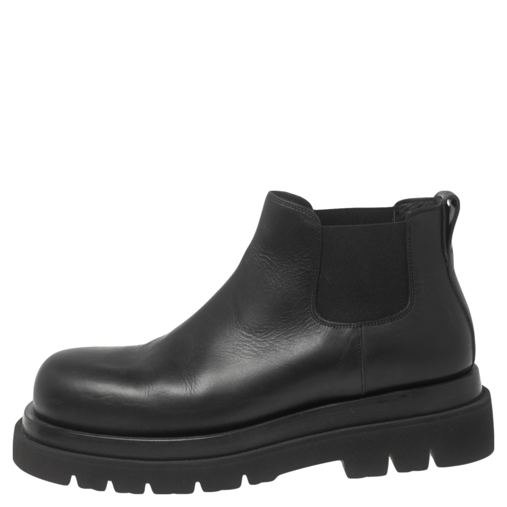 

Bottega Veneta Black Leather And Lug Elastic Chelsea Boots Size
