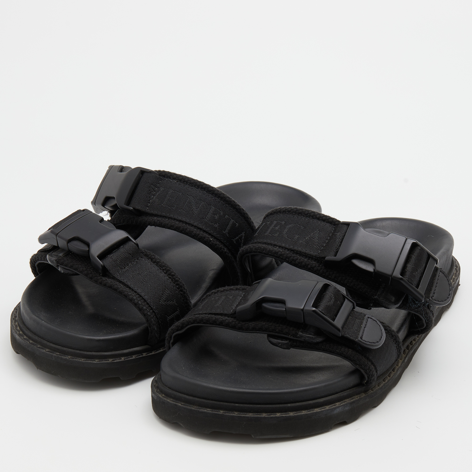 

Bottega Veneta Black Fabric Logo Flat Slide Sandals Size