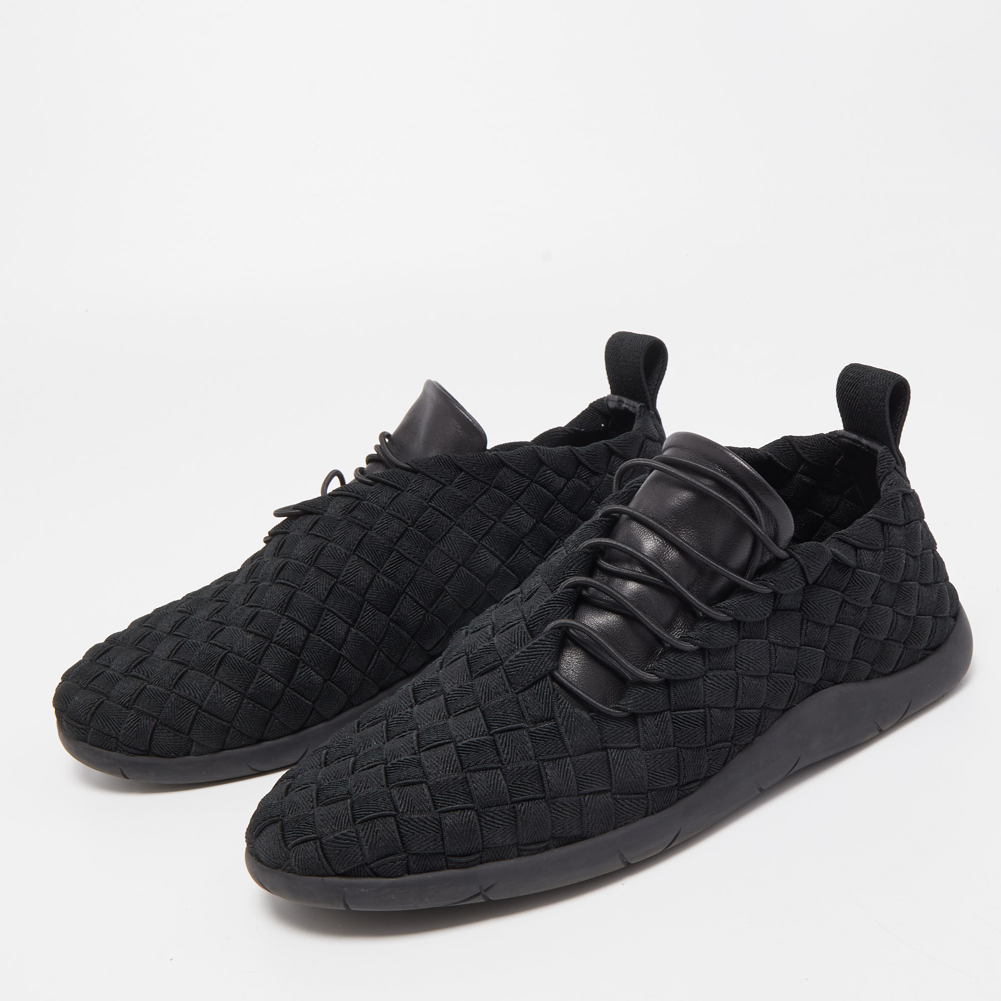 

Bottega Veneta Woven Fabric Elasticated Intrecciato Sneakers Size, Black