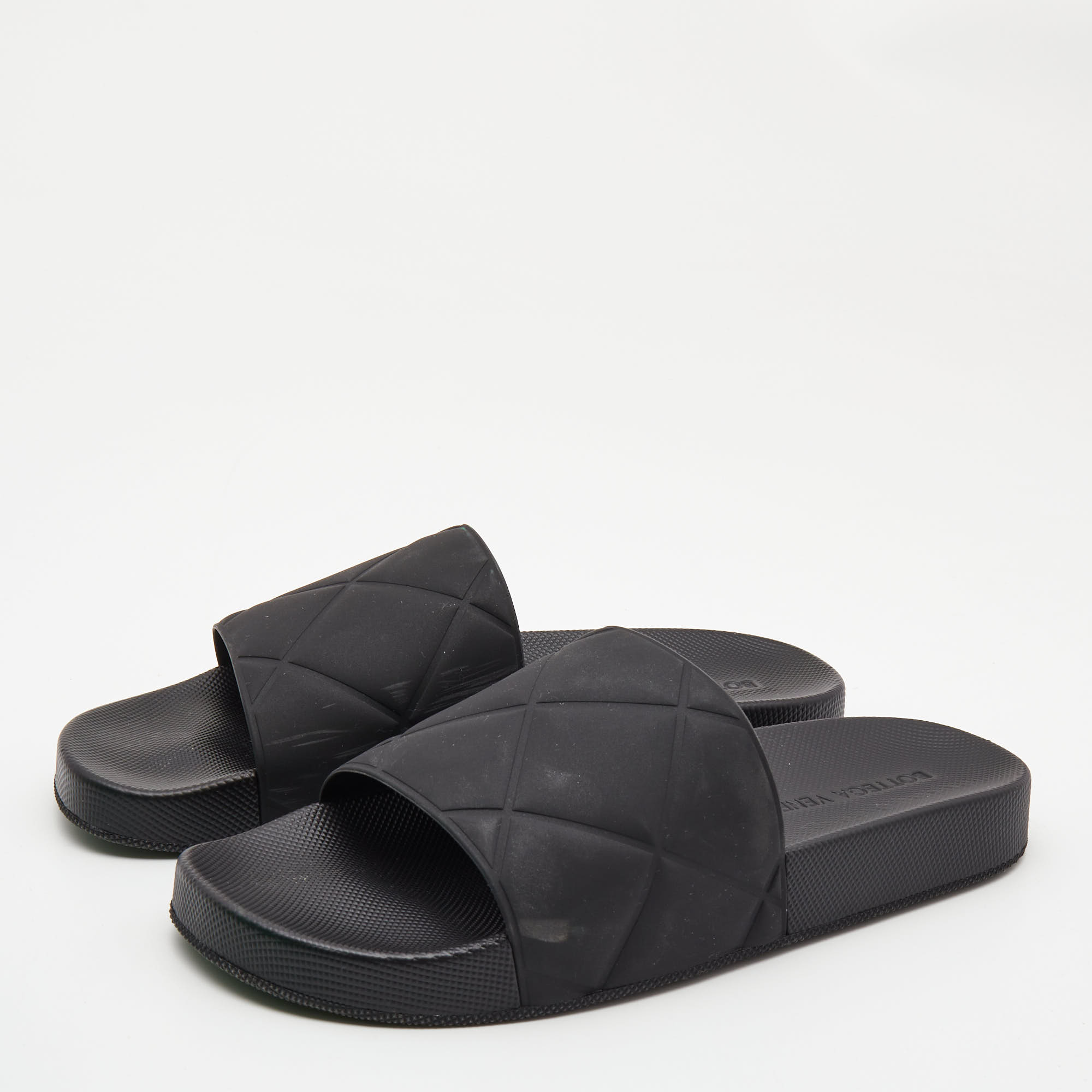 

Bottega Veneta Black Rubber Pool Slides Size