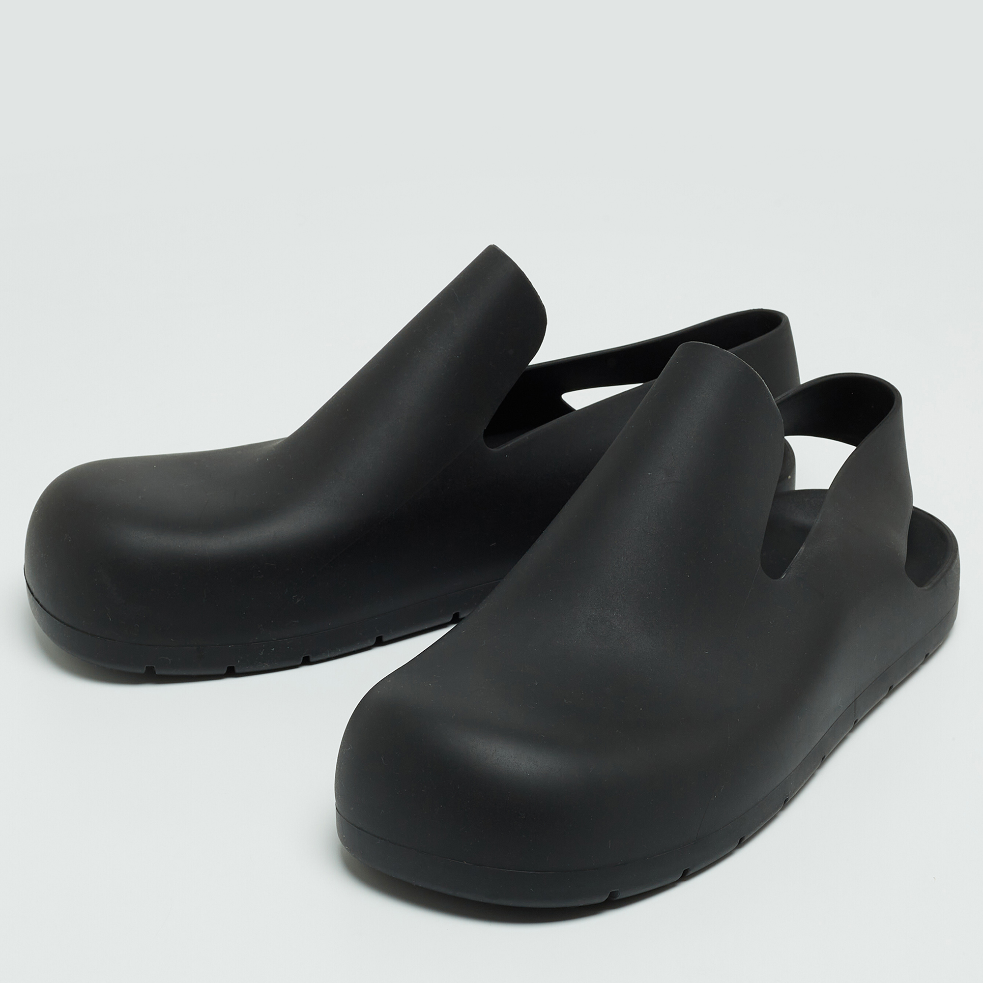 

Bottega Veneta Black Rubber Slip On Sneakers Size