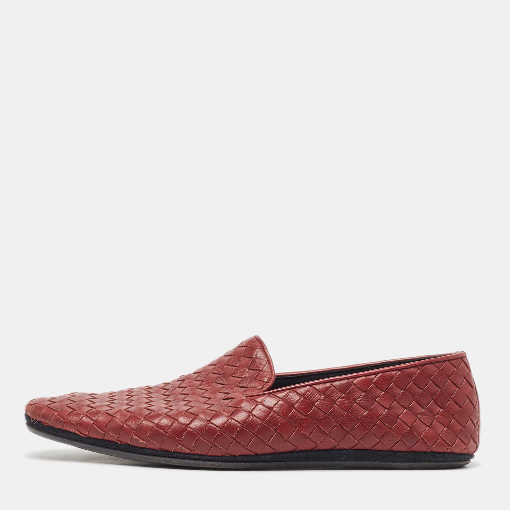 Pre-owned Bottega Veneta Burgundy Intrecciato Leather Slip On Loafers Size 42 In Red